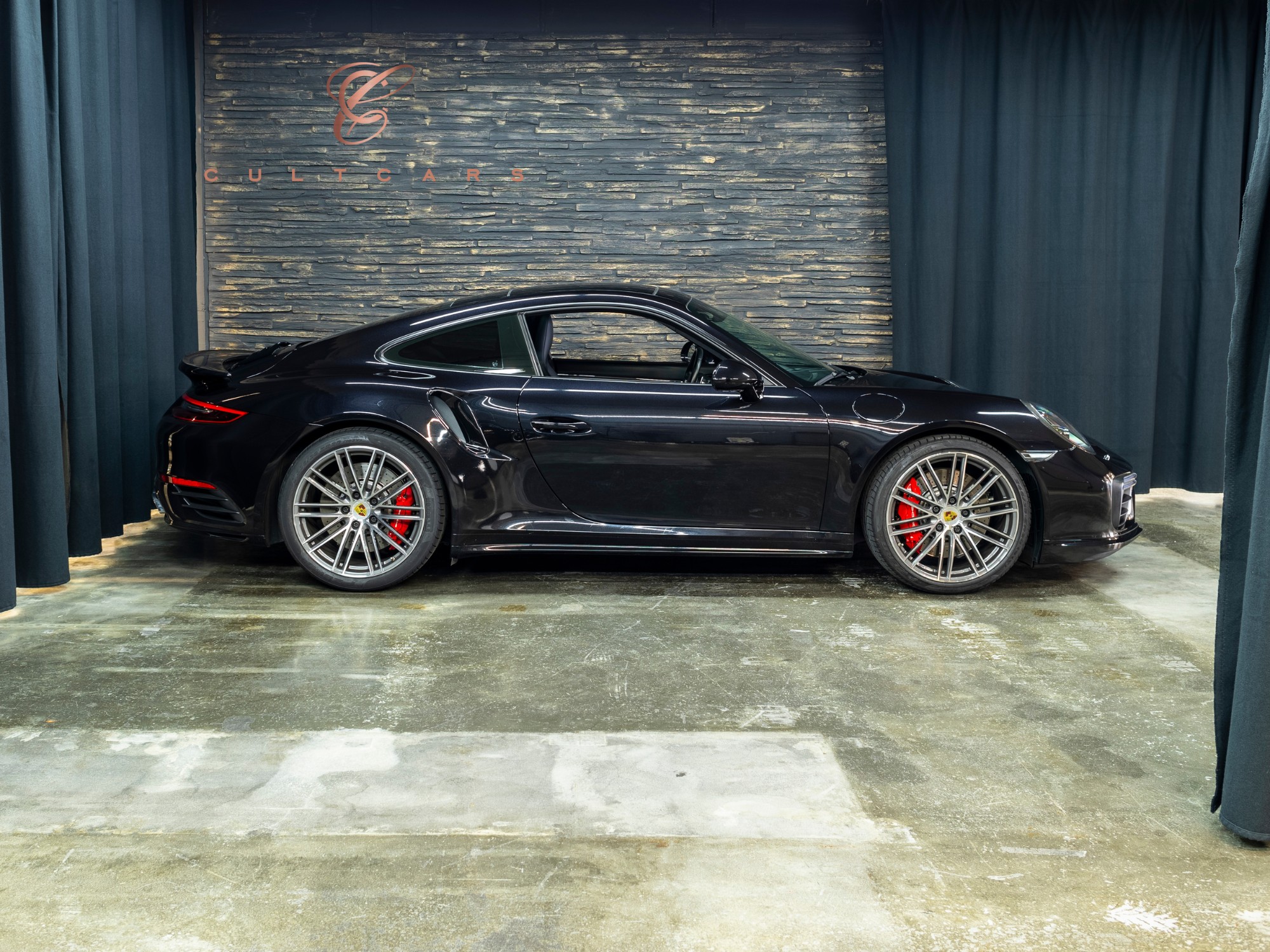 PORSCHE 911 Turbo PDK