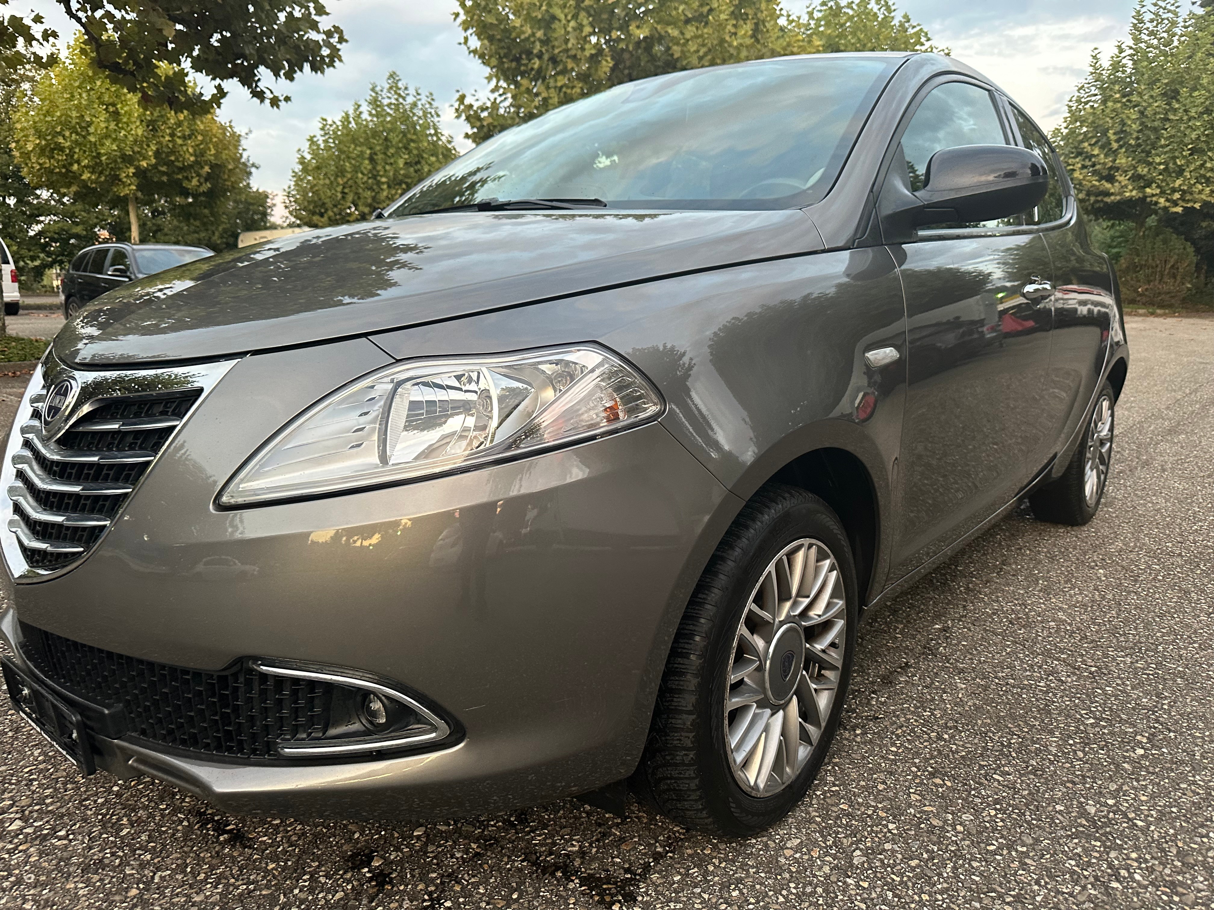 LANCIA Ypsilon 0.9 TwinAir Gold DFN