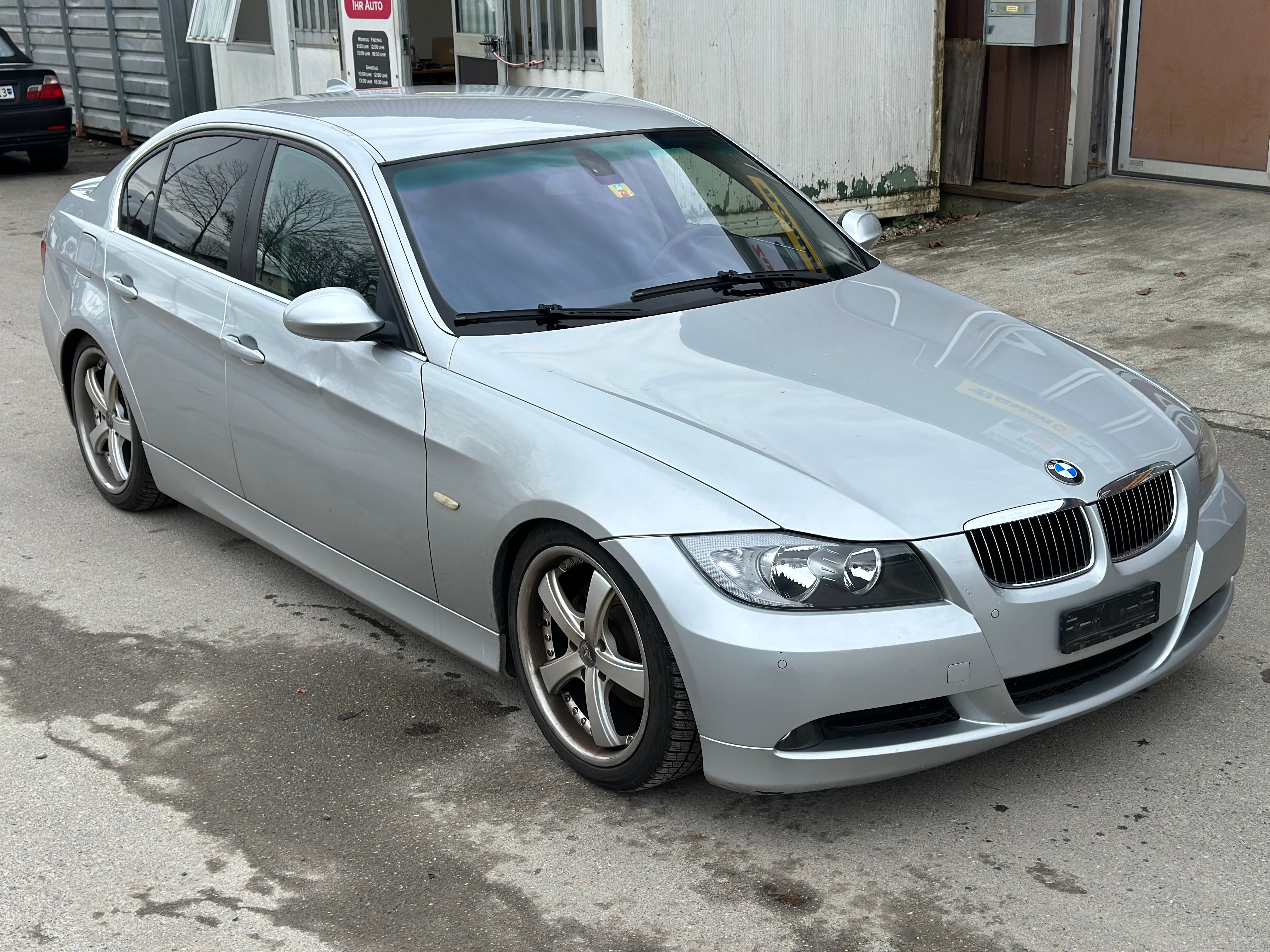 BMW 325i