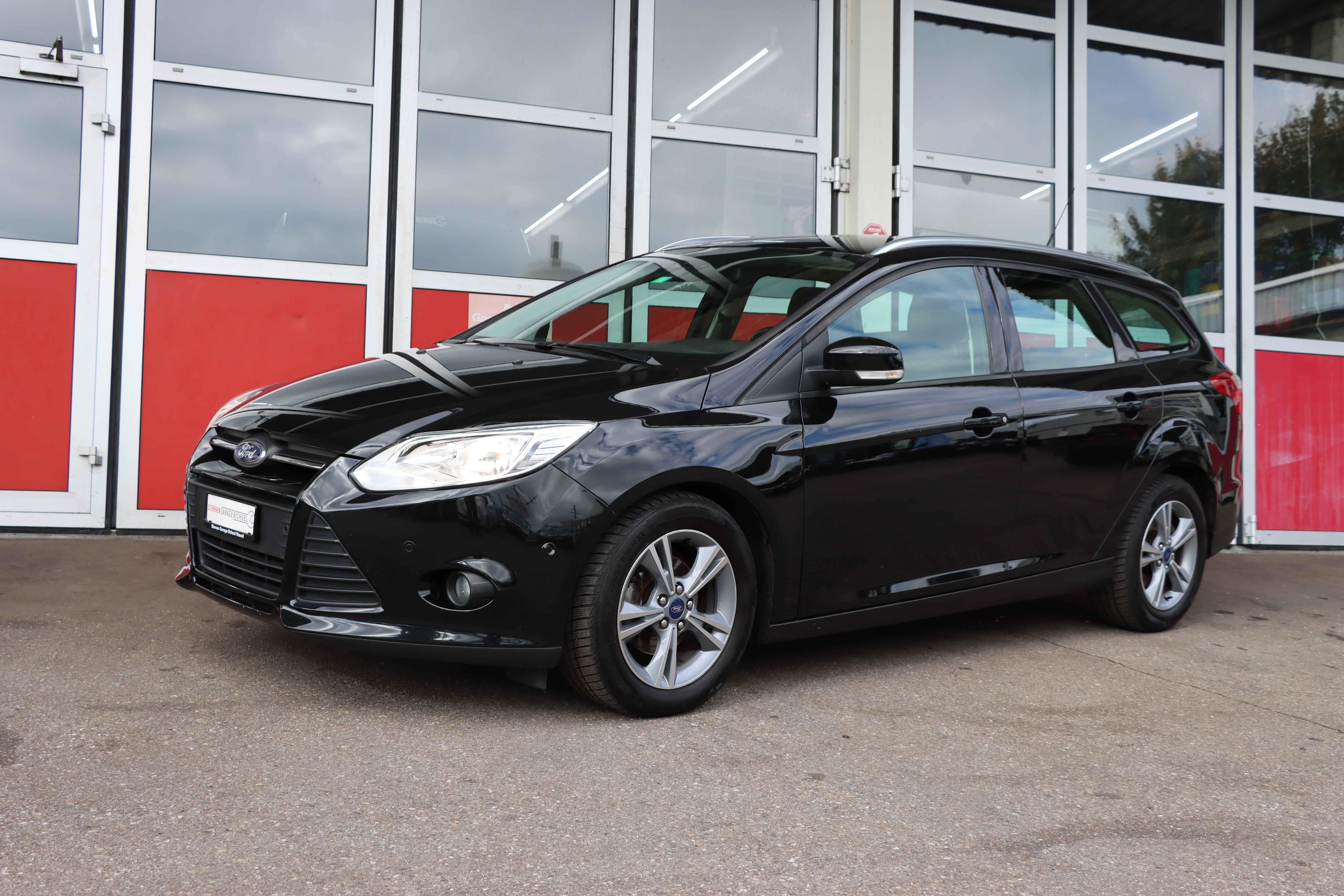 FORD Focus 1.0 SCTi Carving