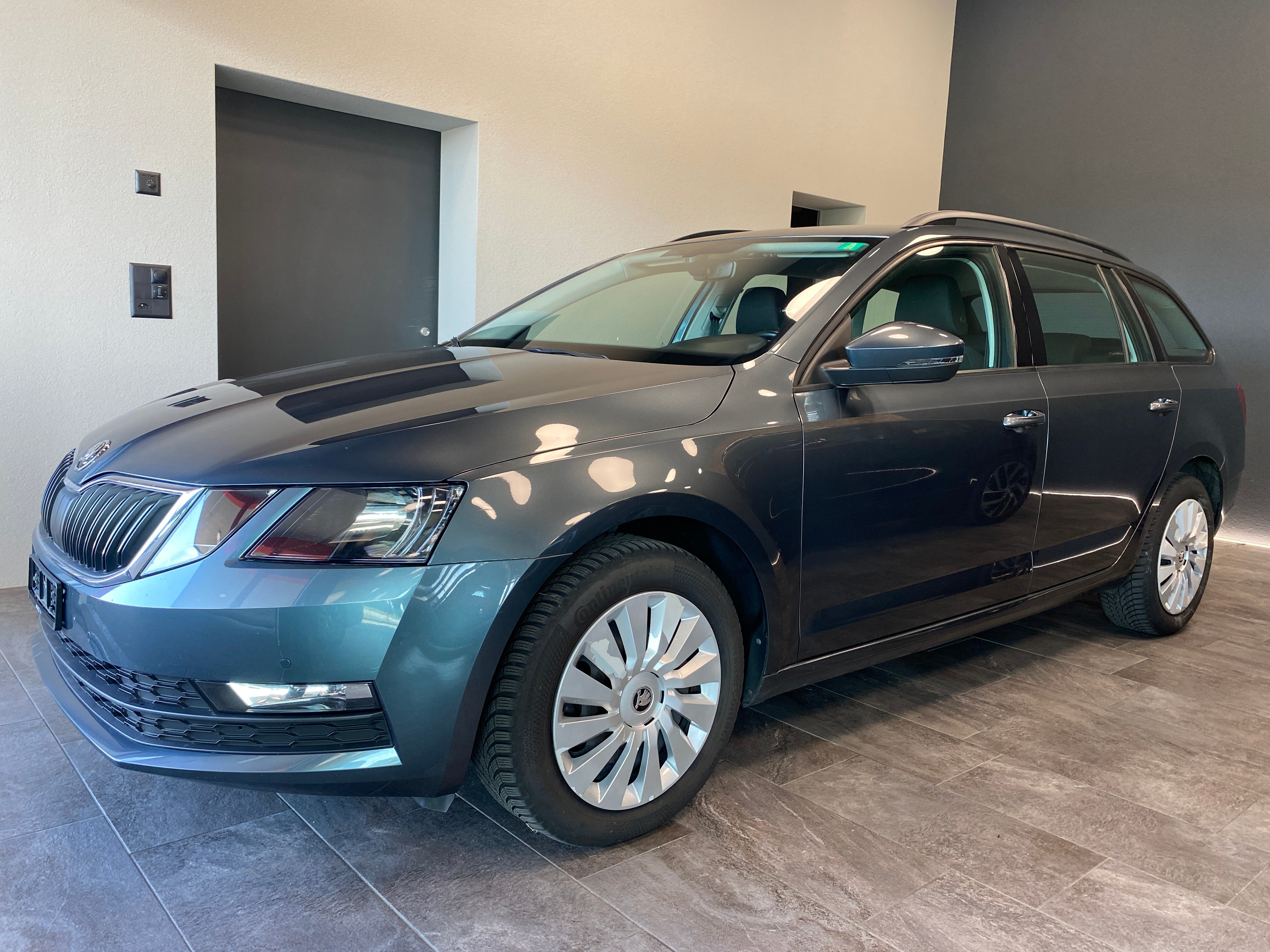 SKODA Octavia Combi 2.0 TDI Ambition