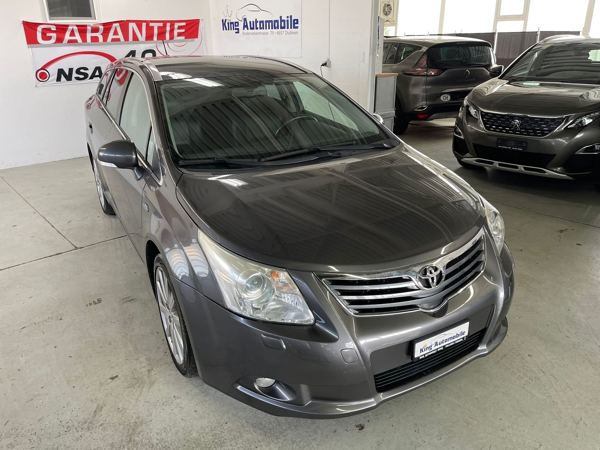 TOYOTA Avensis Sportswagon 2.2D-CAT Linea Sol Premium