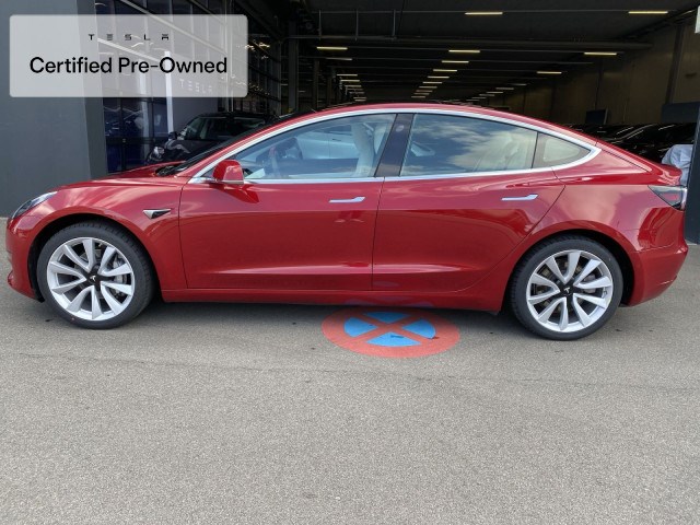 TESLA Model 3 Standard Range Plus