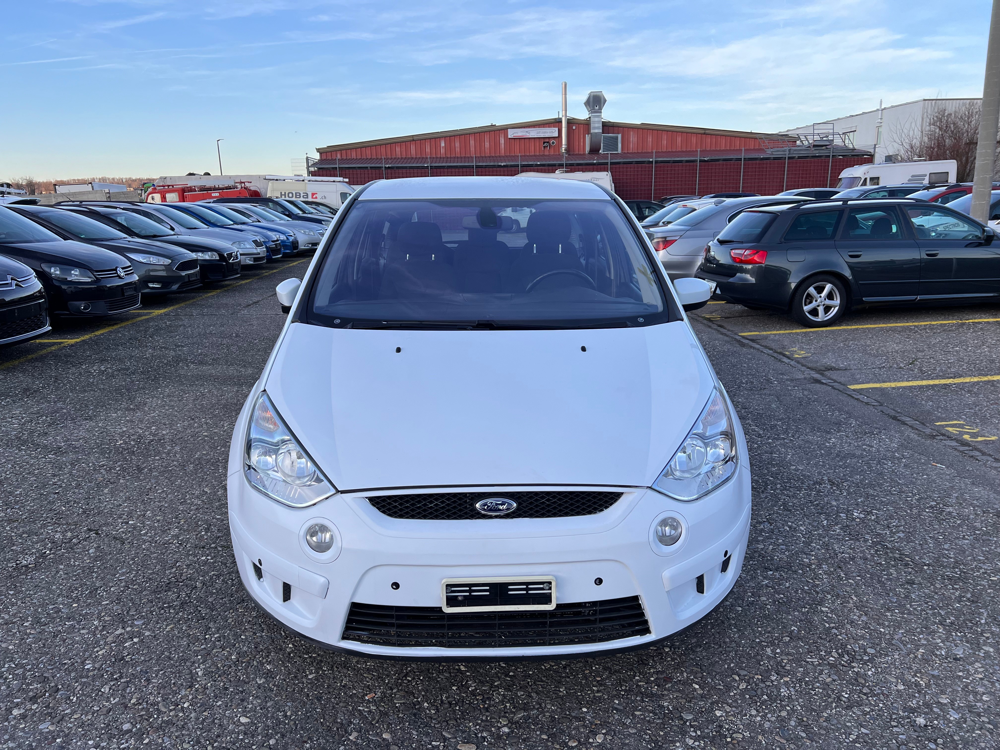 FORD S-Max 2.0i Titanium