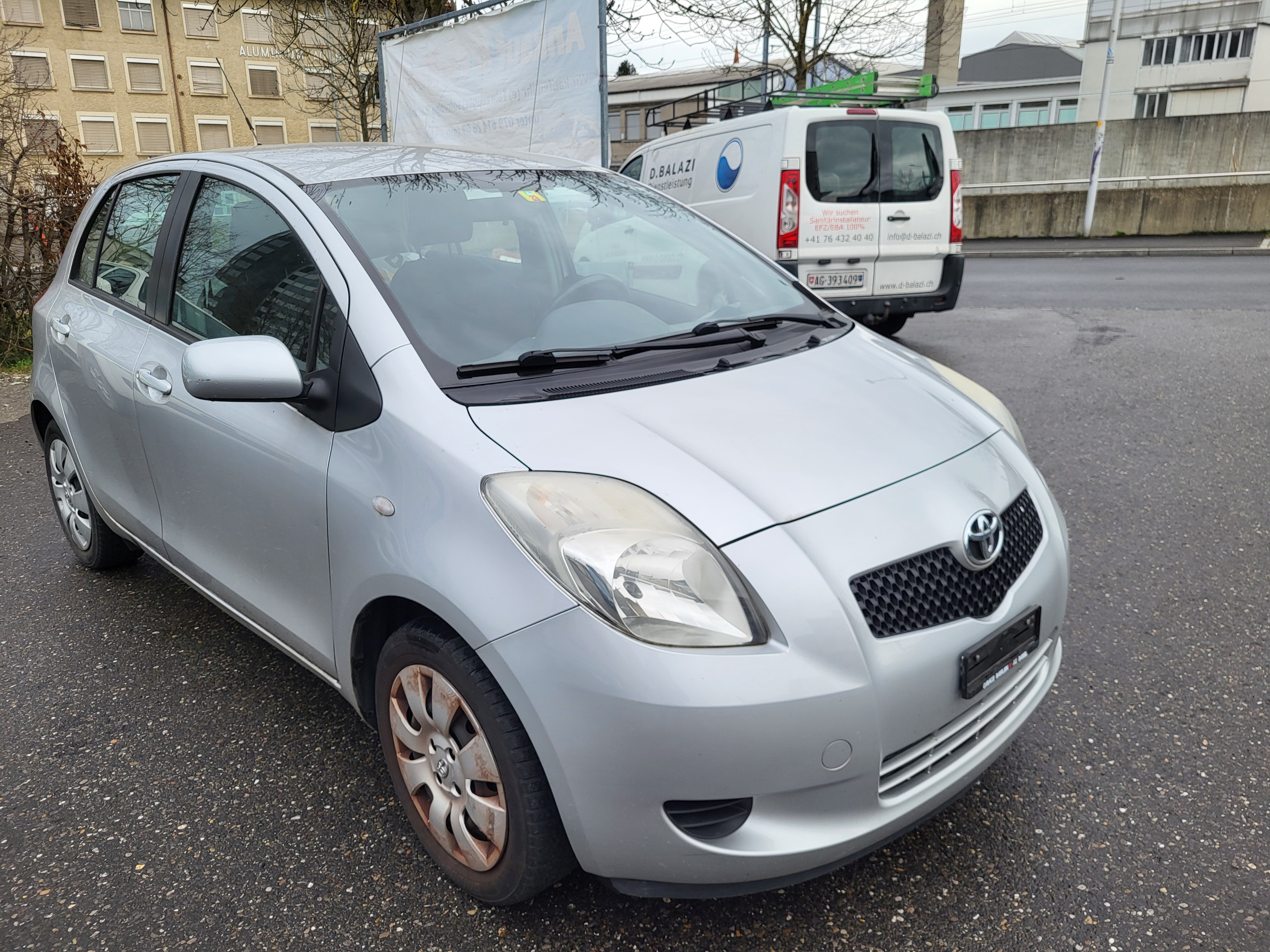 TOYOTA Yaris 1.3 Linea Luna