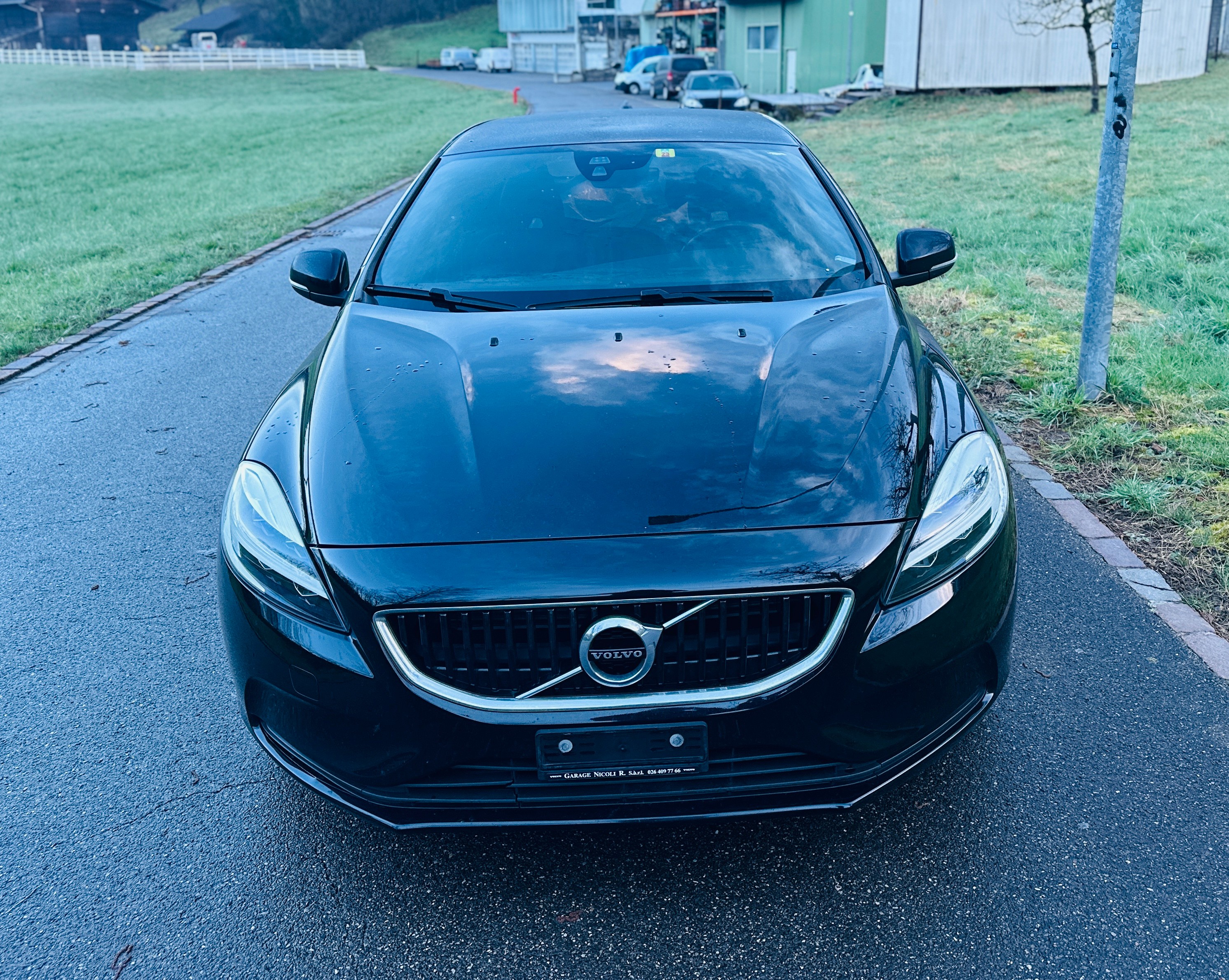 VOLVO V40 D3 Momentum