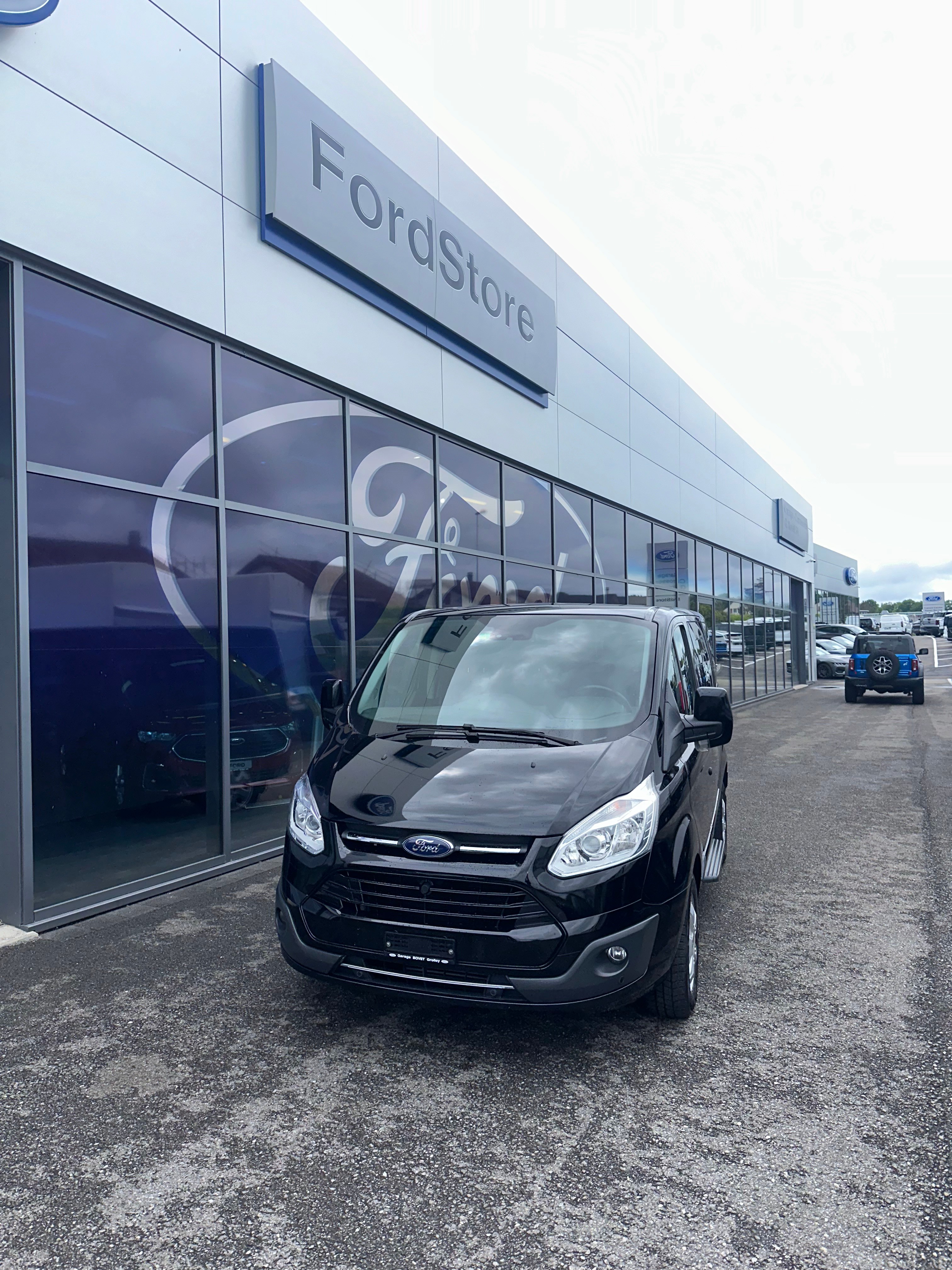 FORD Tourneo C bus 310 L1 2.0 TDCi 170 Titanium