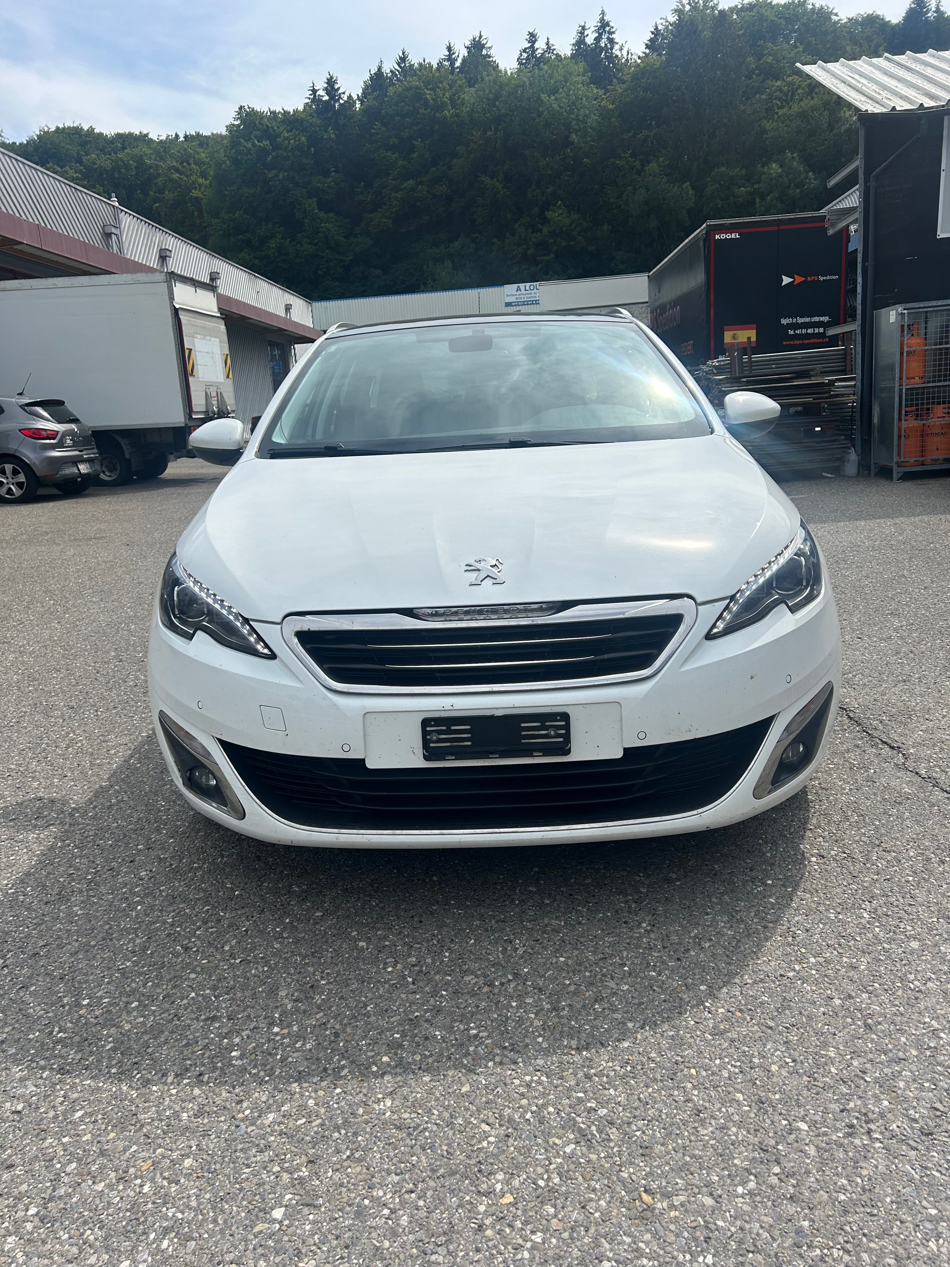 PEUGEOT 308 SW 1.2 THP Allure Automatic