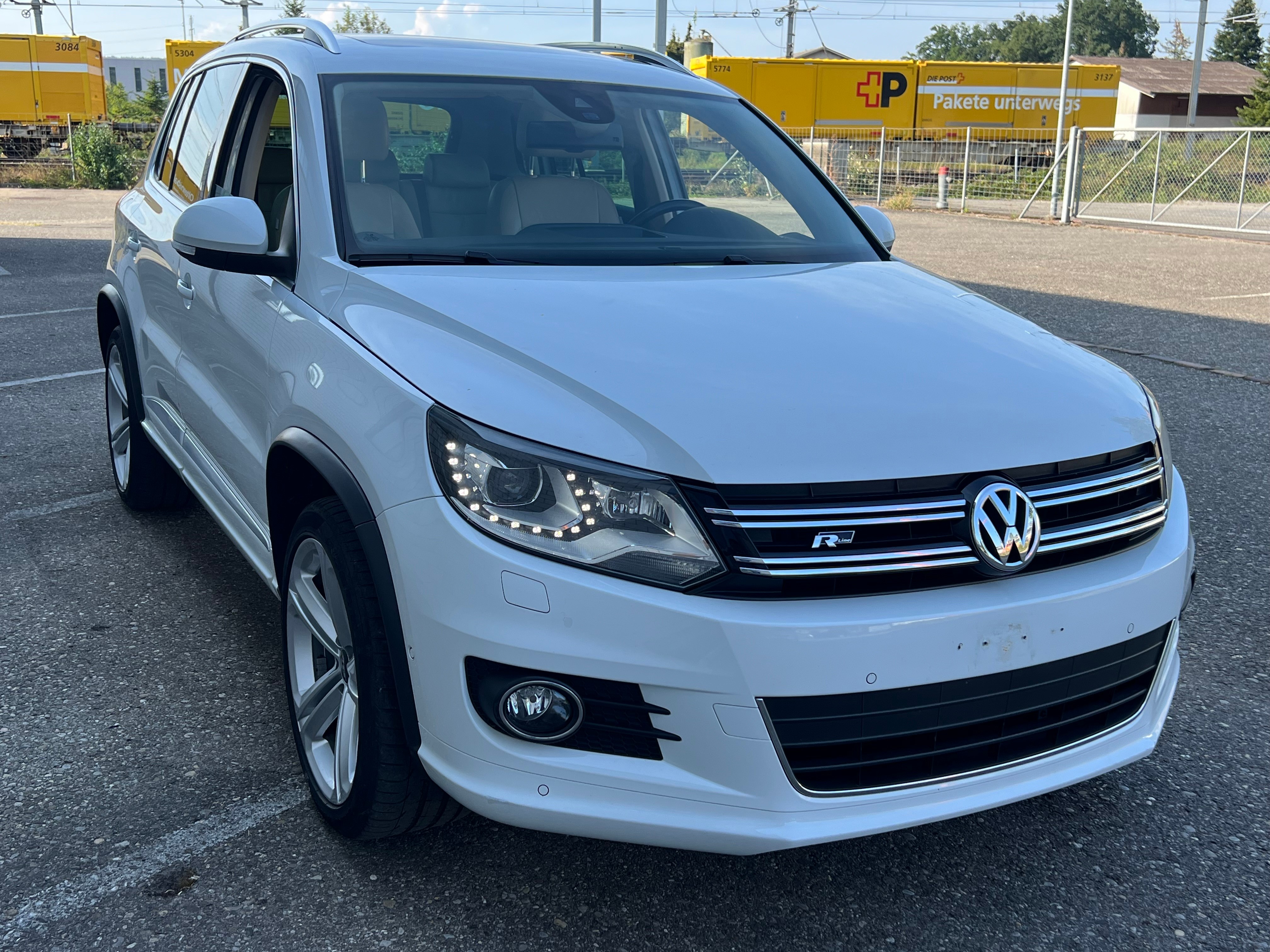 VW Tiguan 2.0 TDI BMT R-Line Design 4Motion DSG