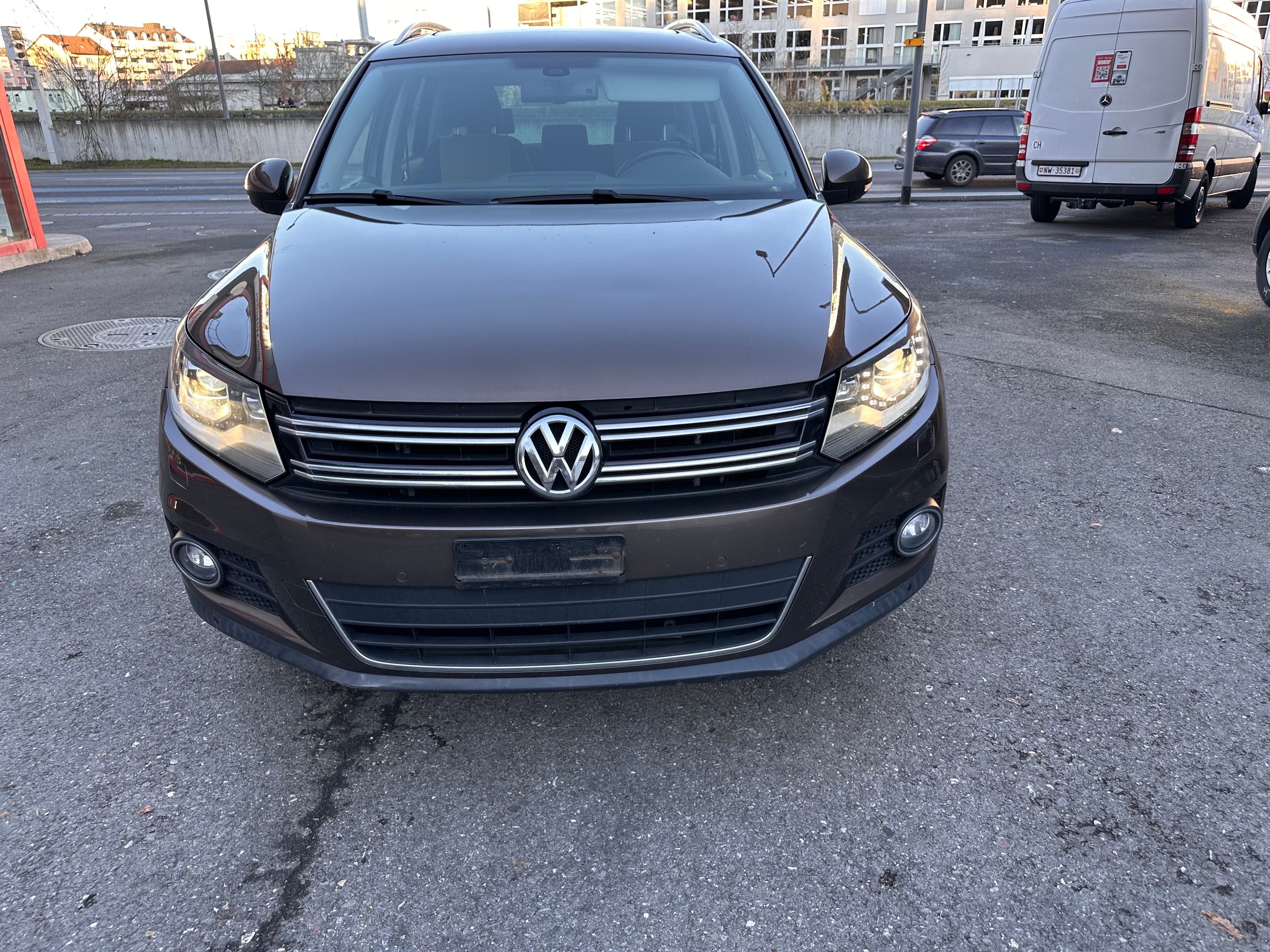 VW TIGUAN