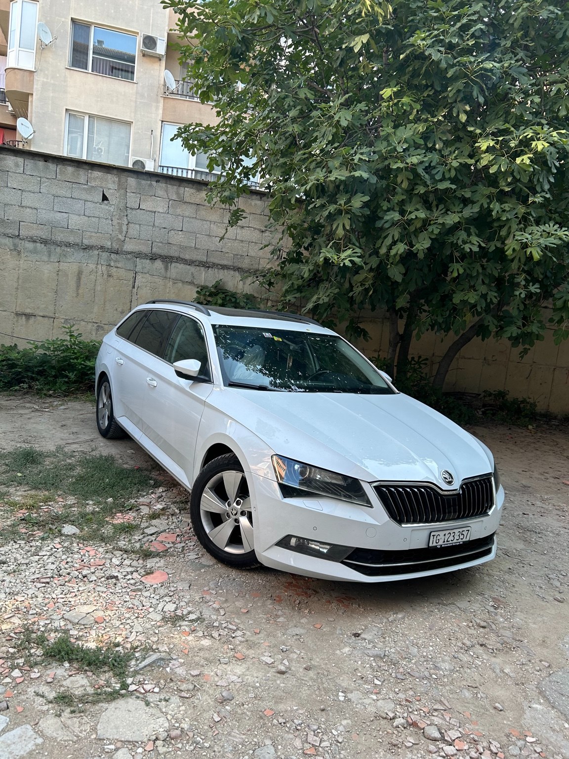 SKODA Superb Combi 2.0 TDi Style 4x4 DSG