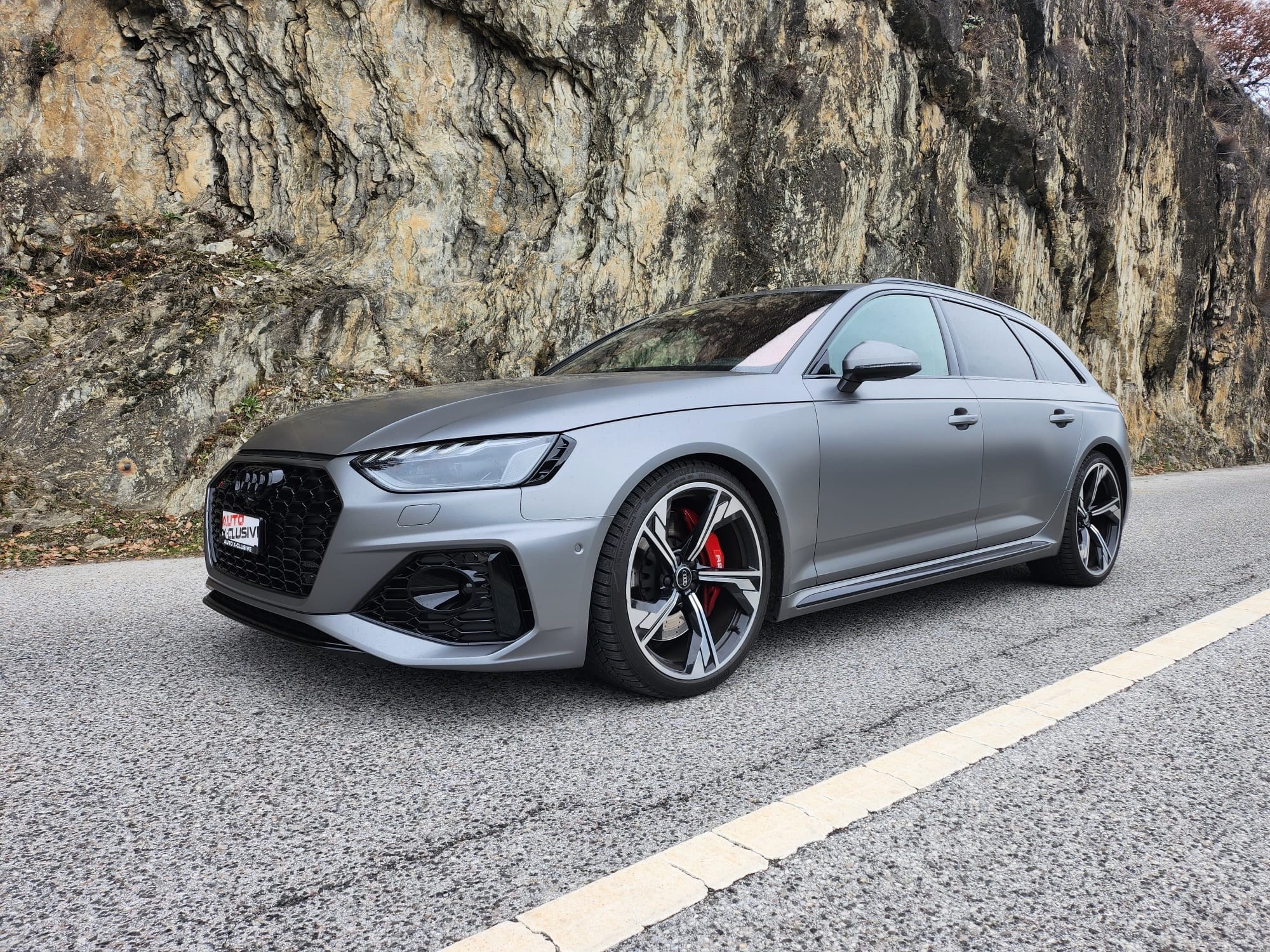 AUDI RS4 Avant quattro tiptronic