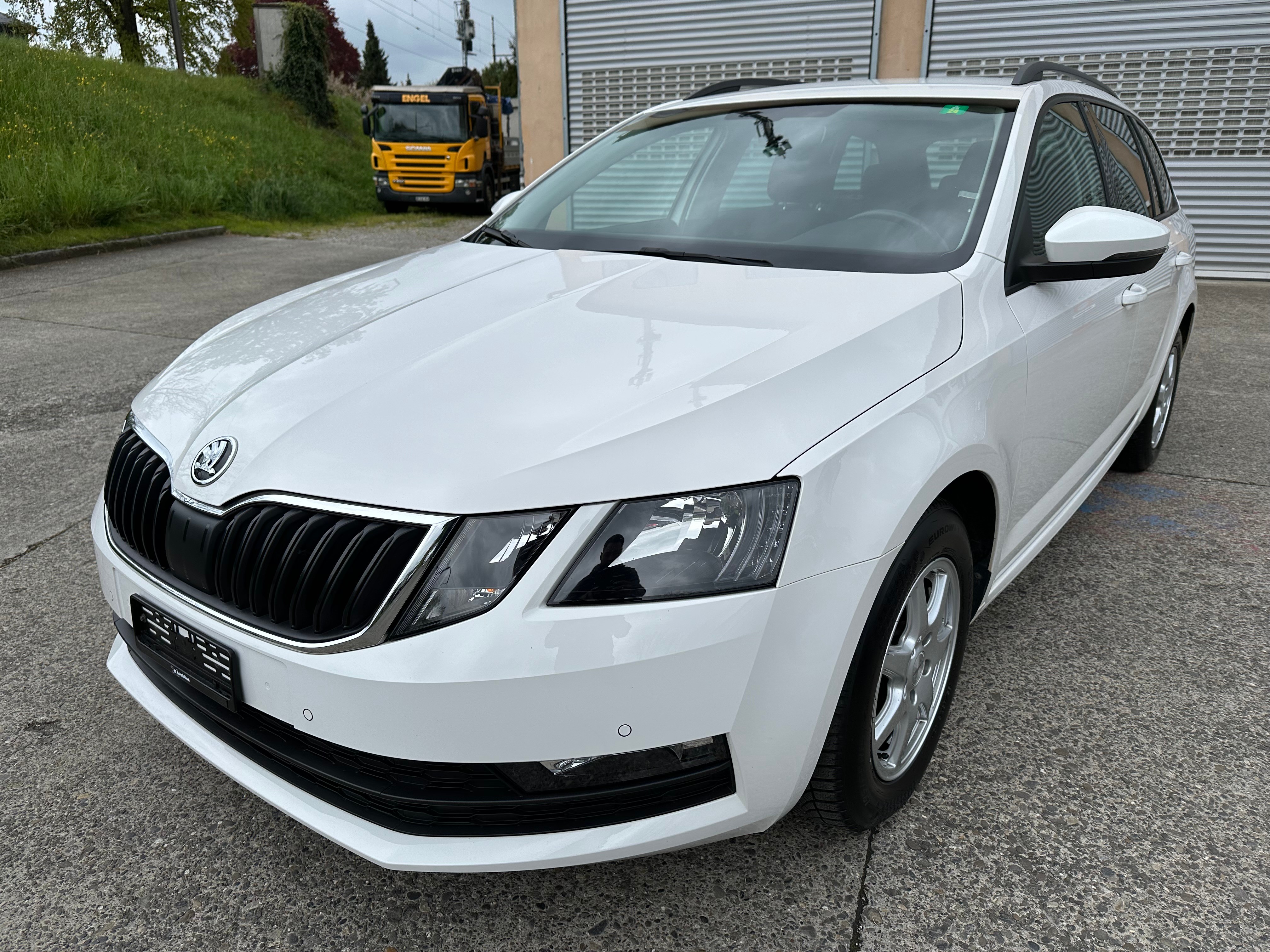 SKODA Octavia Combi 1.6 TDI Ambition DSG