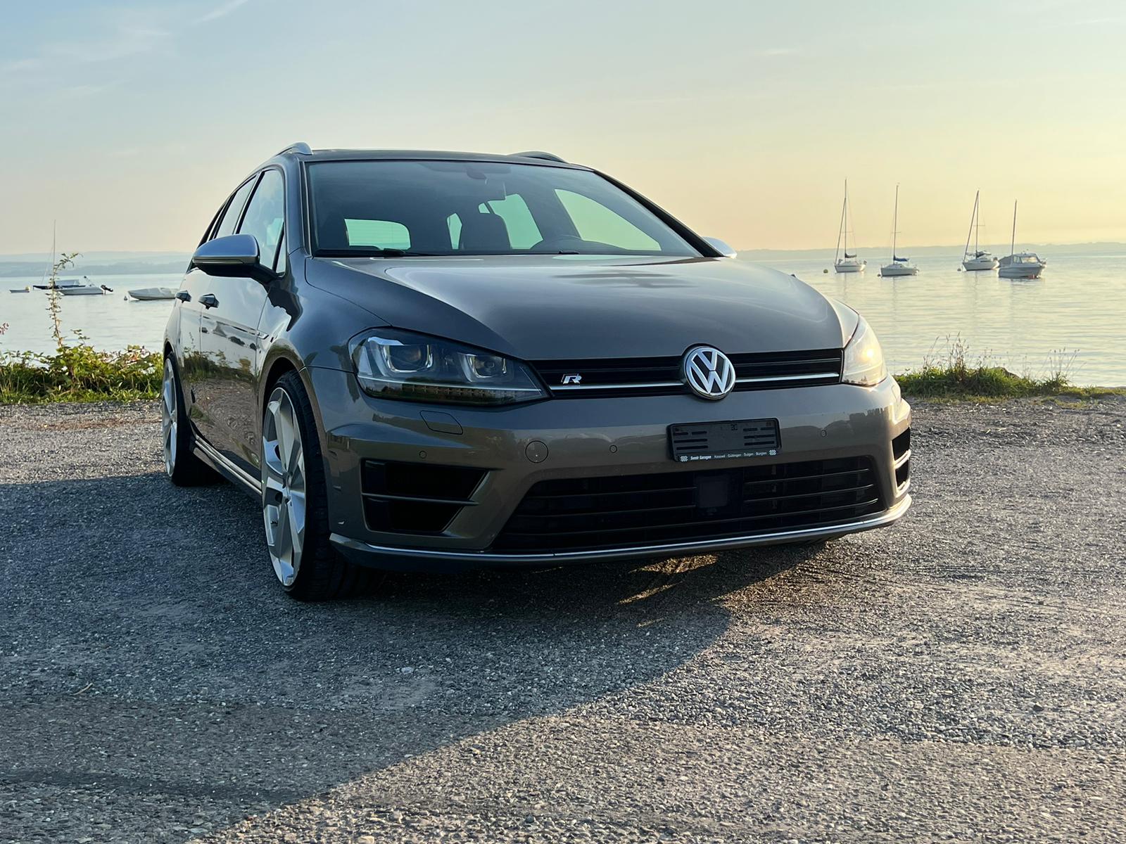 VW Golf Variant 2.0 TSI R 4 Motion DSG