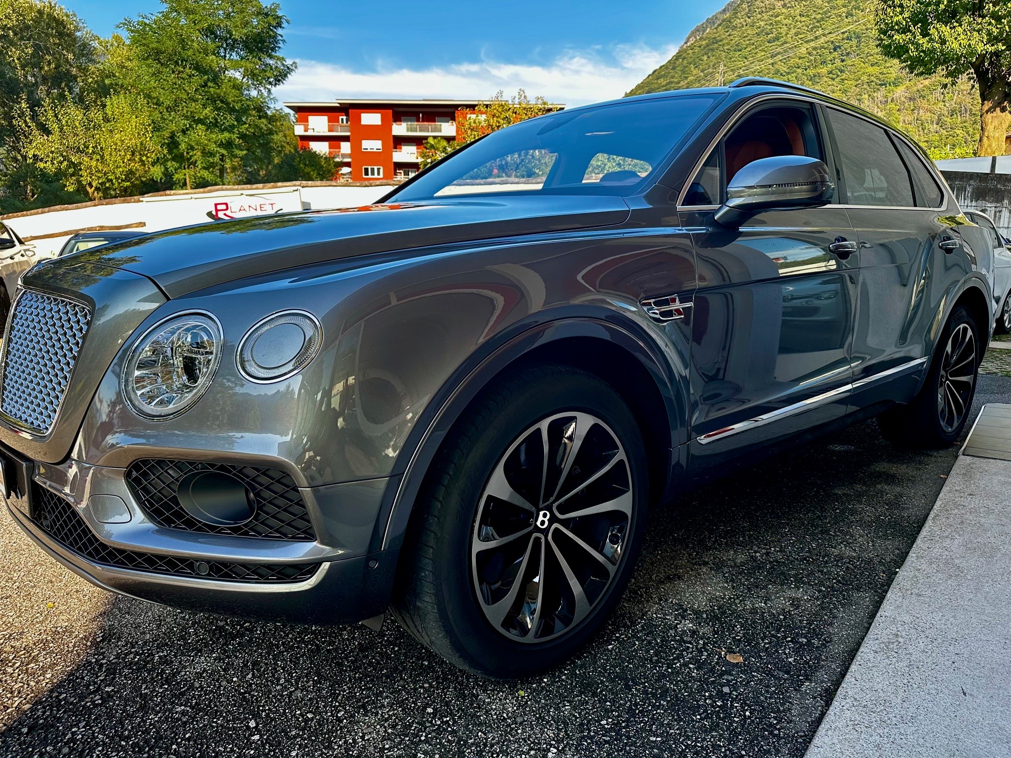 BENTLEY Bentayga W12