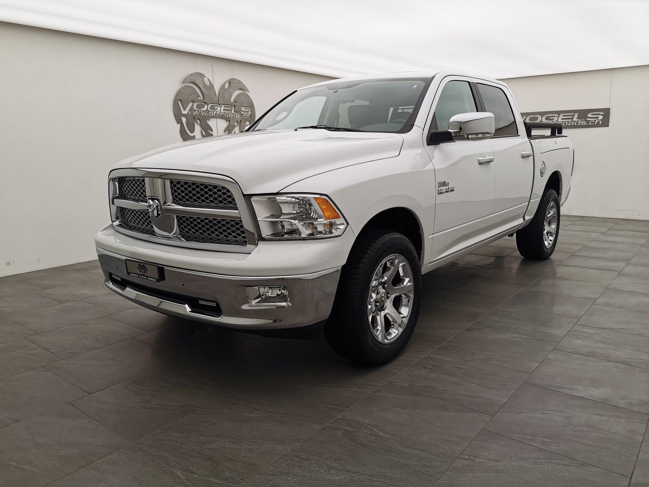 DODGE Ram 1500 CrewCab Laramie