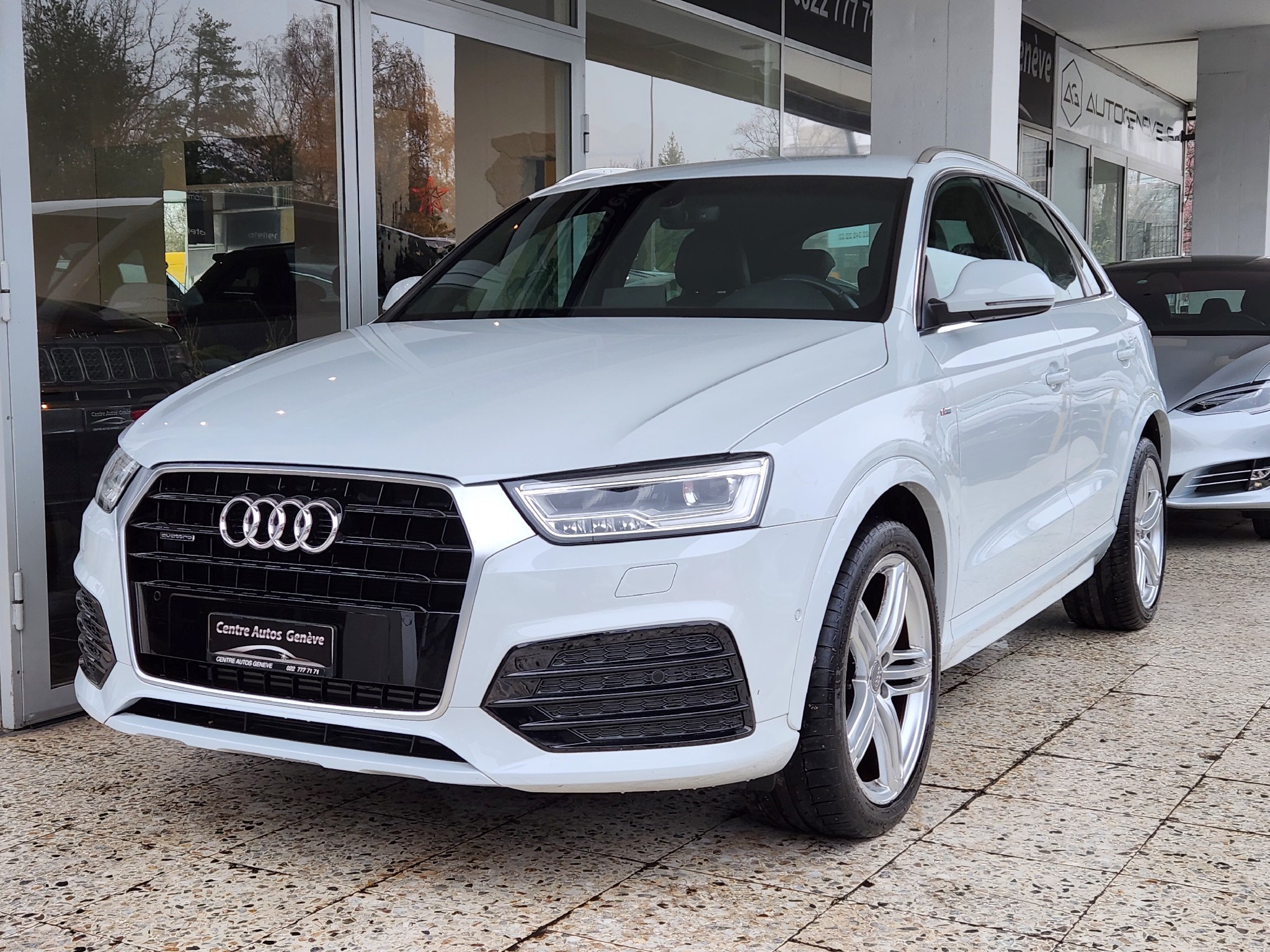 AUDI Q3 2.0 TFSI sport quattro S-tronic