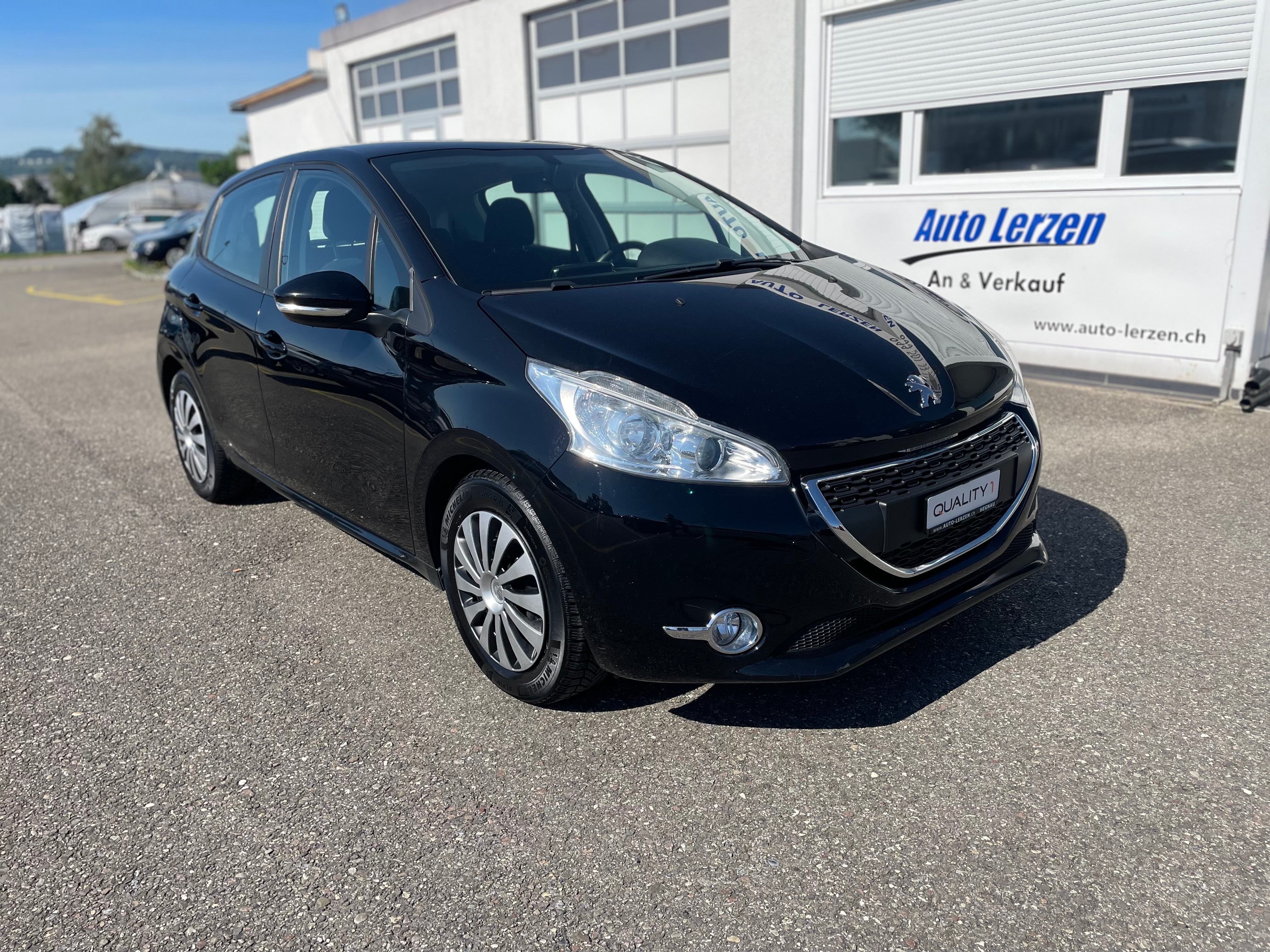 PEUGEOT 208 1.2 VTI Active