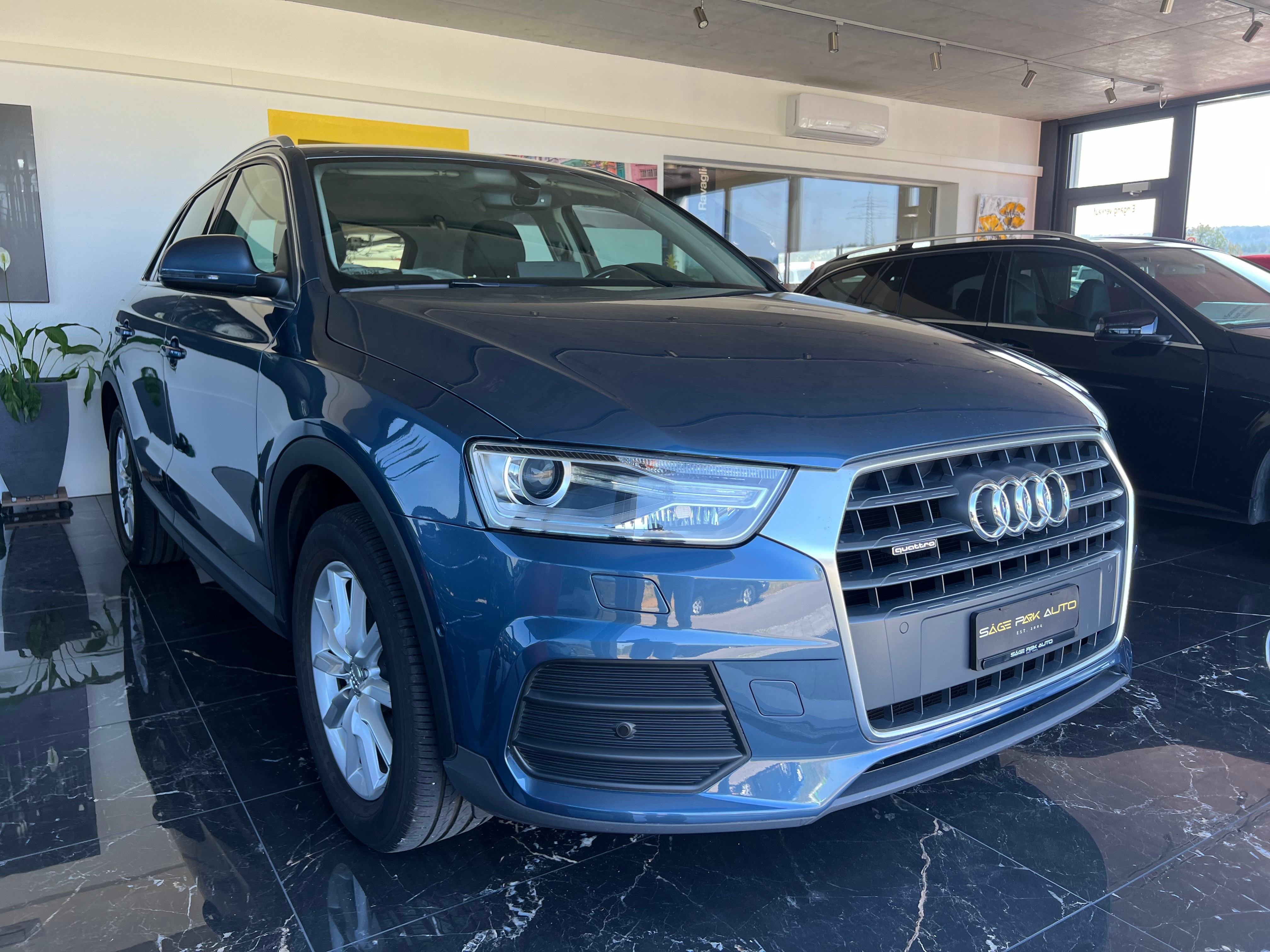 AUDI Q3 2.0 TDI design quattro S-tronic