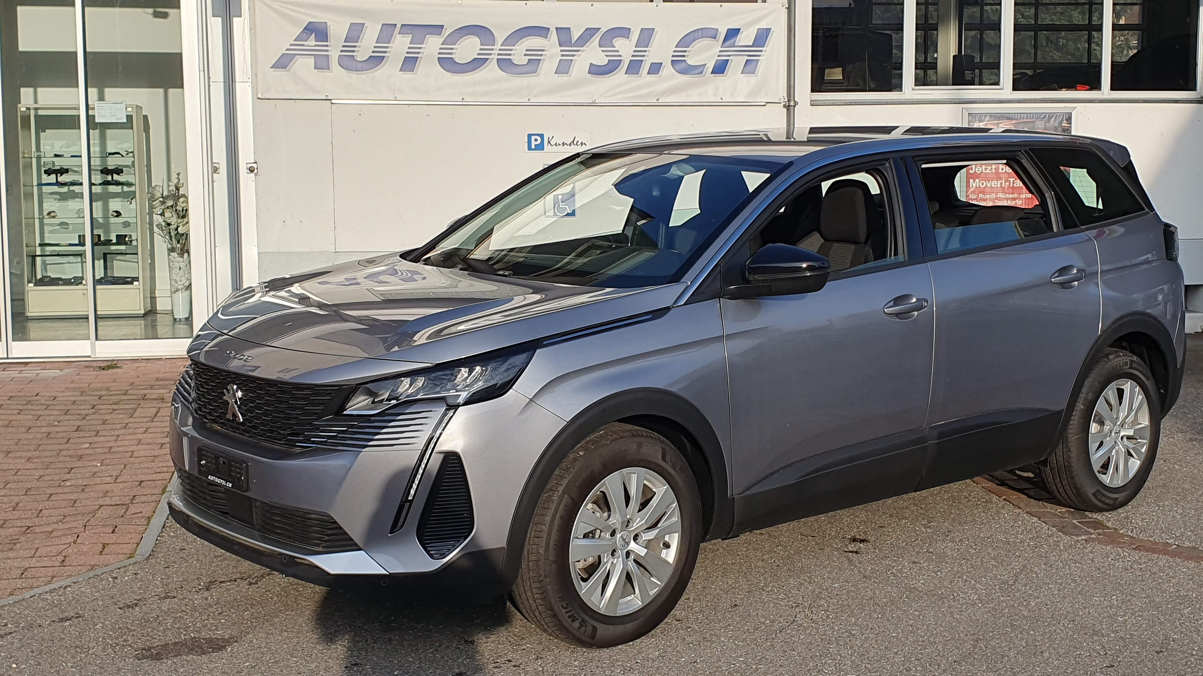 PEUGEOT 5008 1.2PT Active Swiss Helvetia