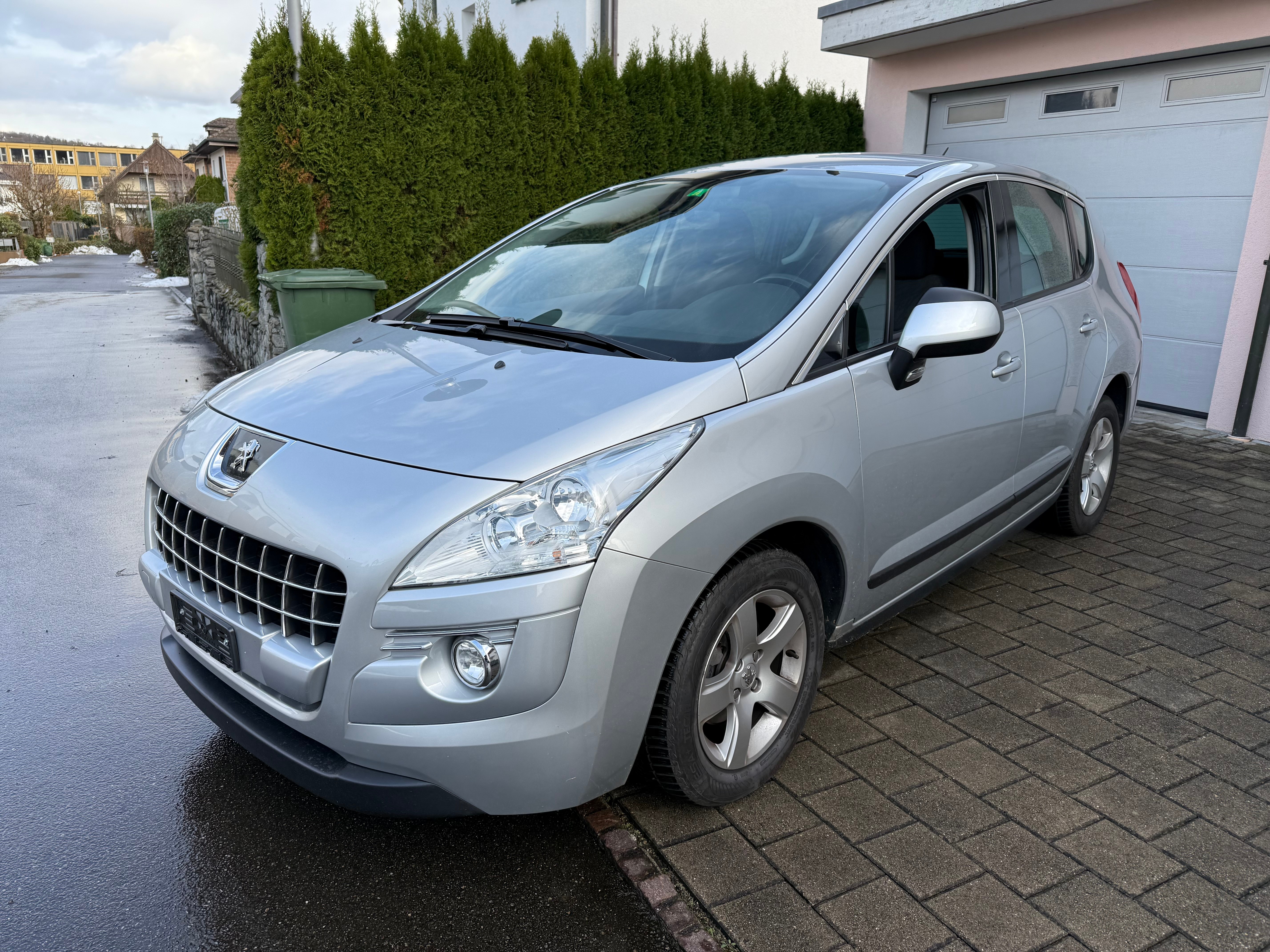 PEUGEOT 3008 1.6 HDI Sport