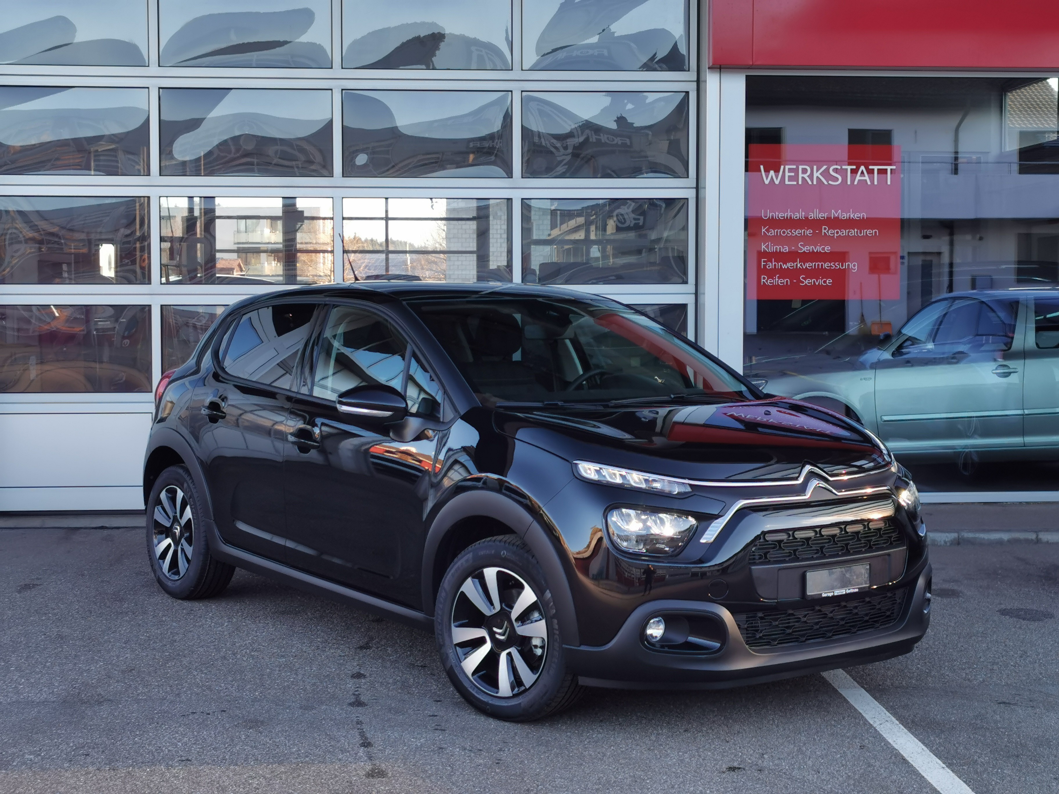 CITROEN C3 1.2i PureTech Swiss Edition