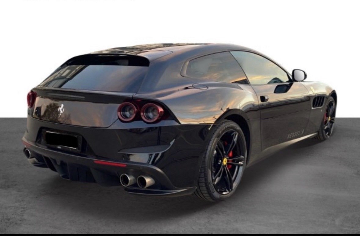 FERRARI GTC 4 Lusso