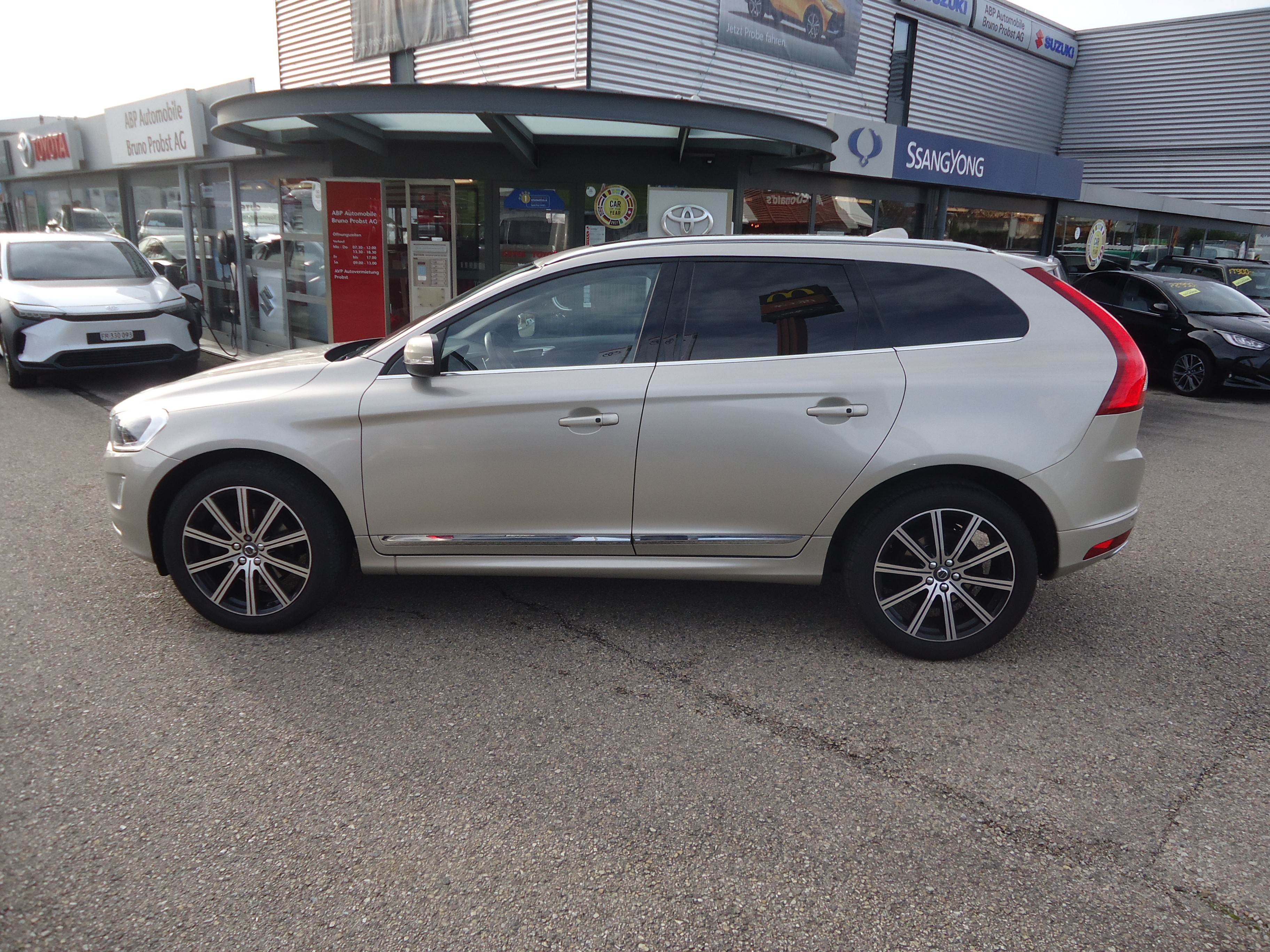 VOLVO XC60 D4 AWD Summum Geartronic