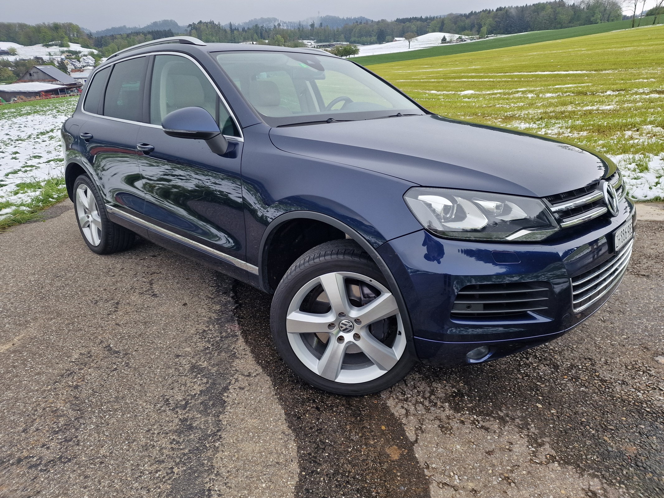 VW Touareg 3.0 TSI Hybrid Tiptronic