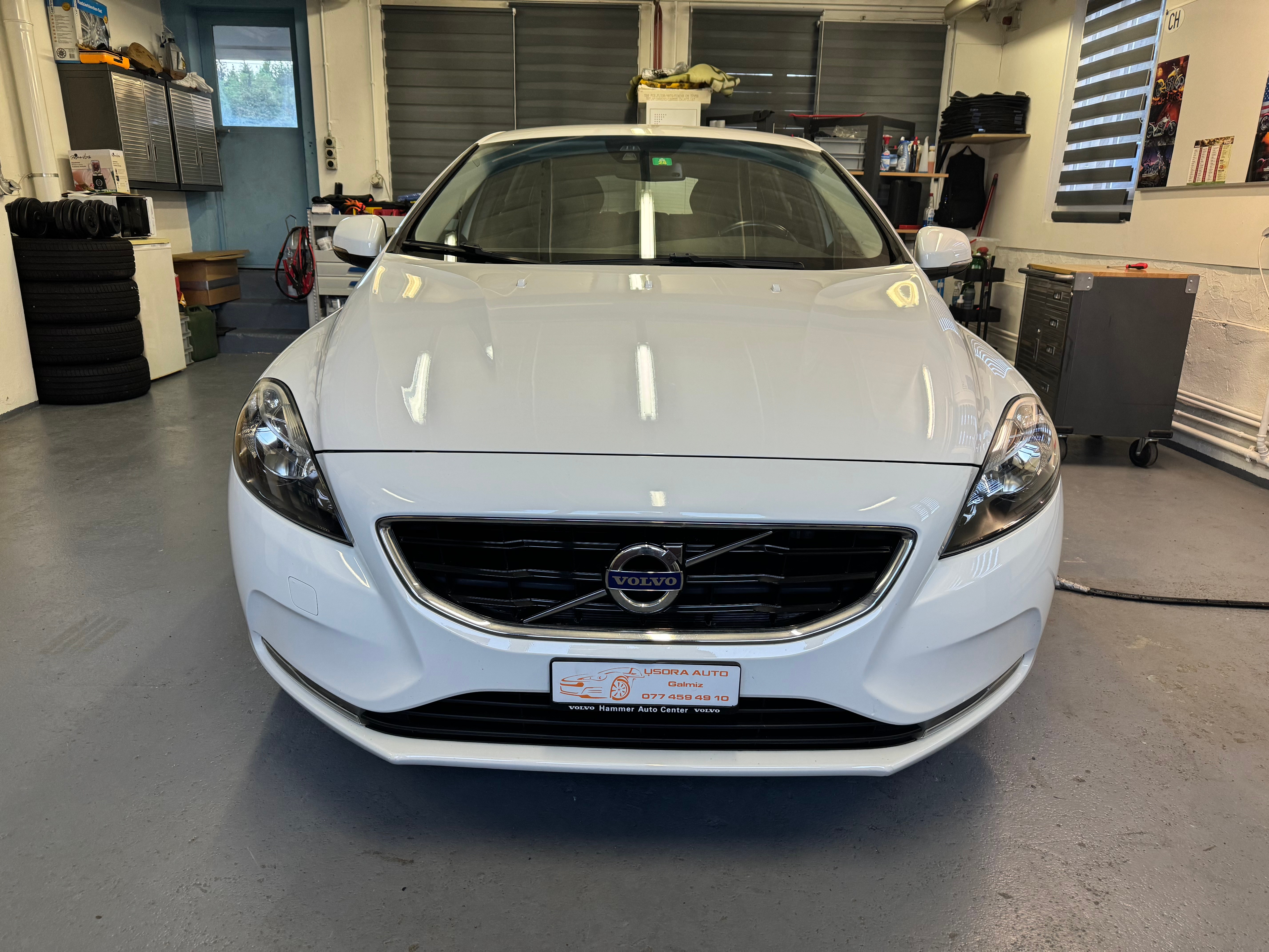 VOLVO V40 D3 Kinetic R-Design