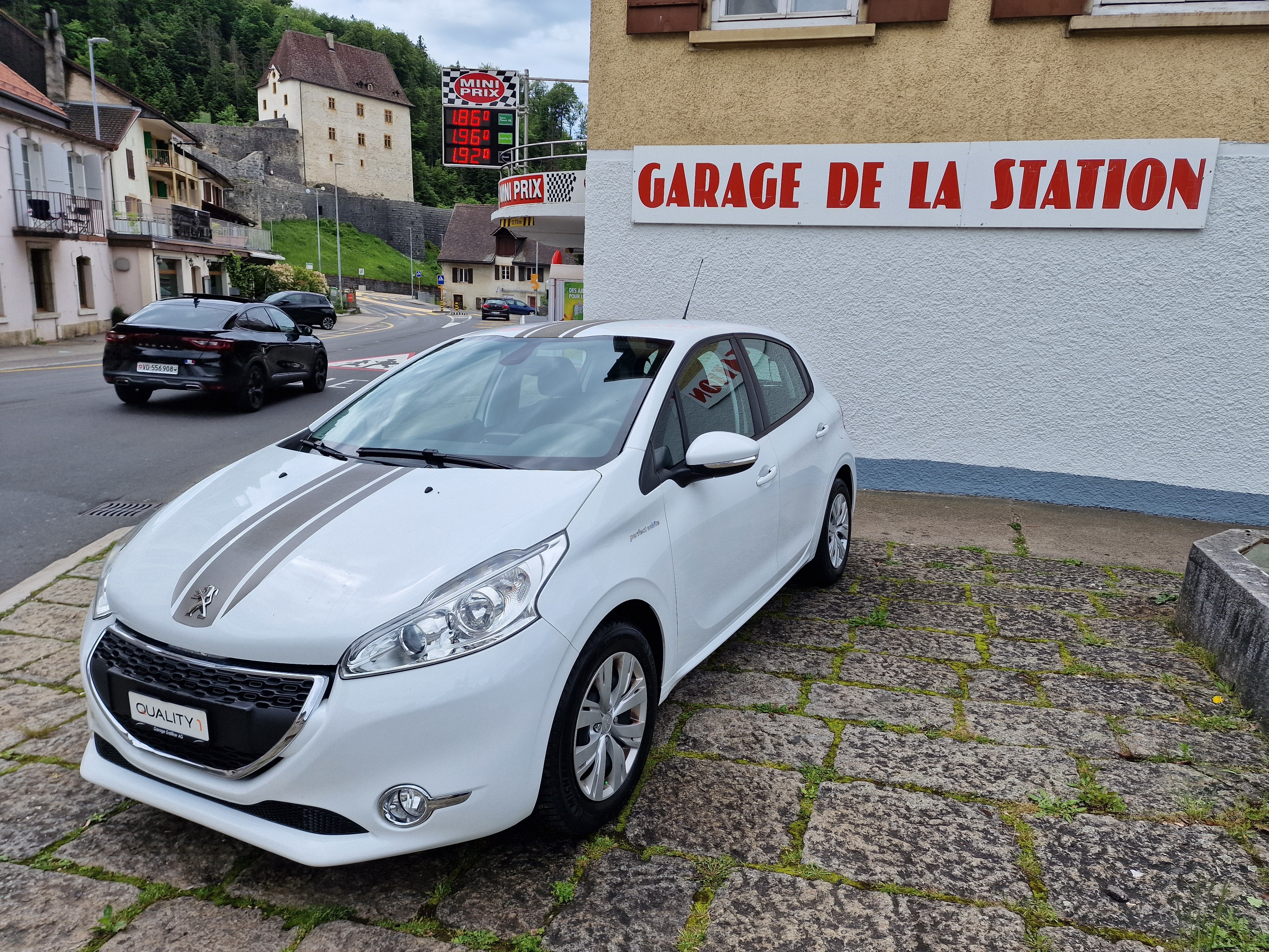 PEUGEOT 208 1.2 VTI Active