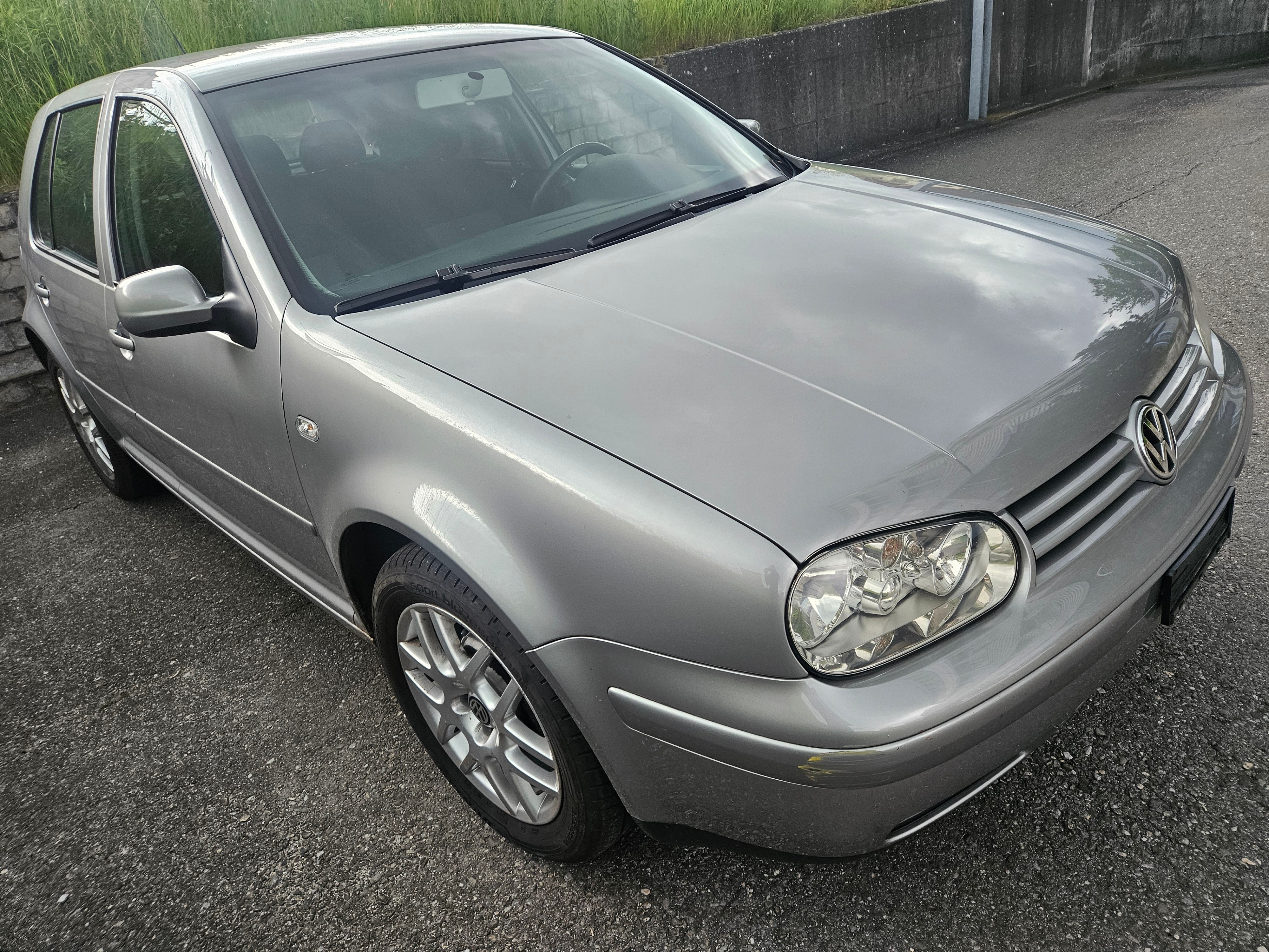 VW Golf 1.6 16V Pacific