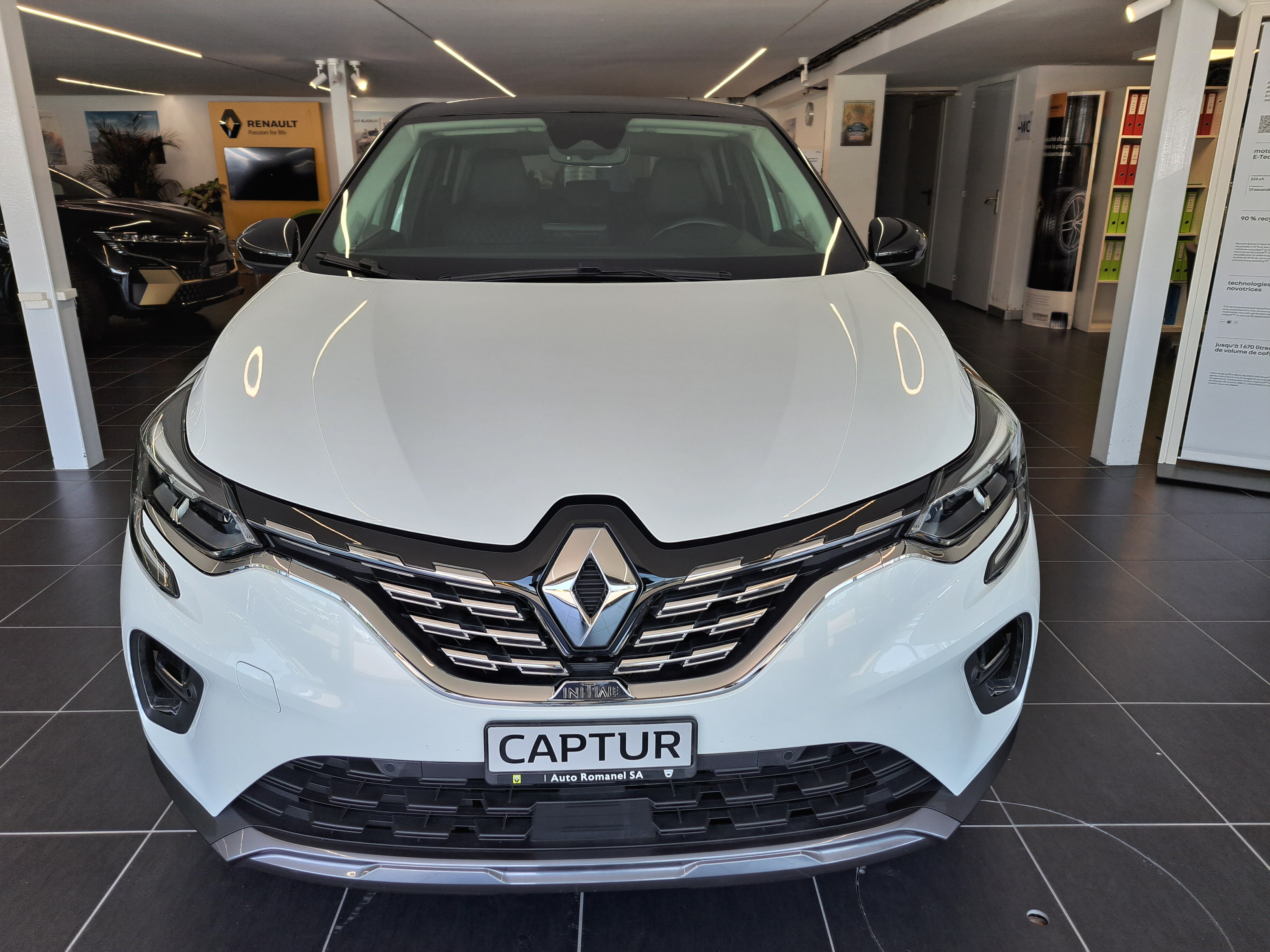 RENAULT Captur 1.6 E-Tech Initiale Paris DHT