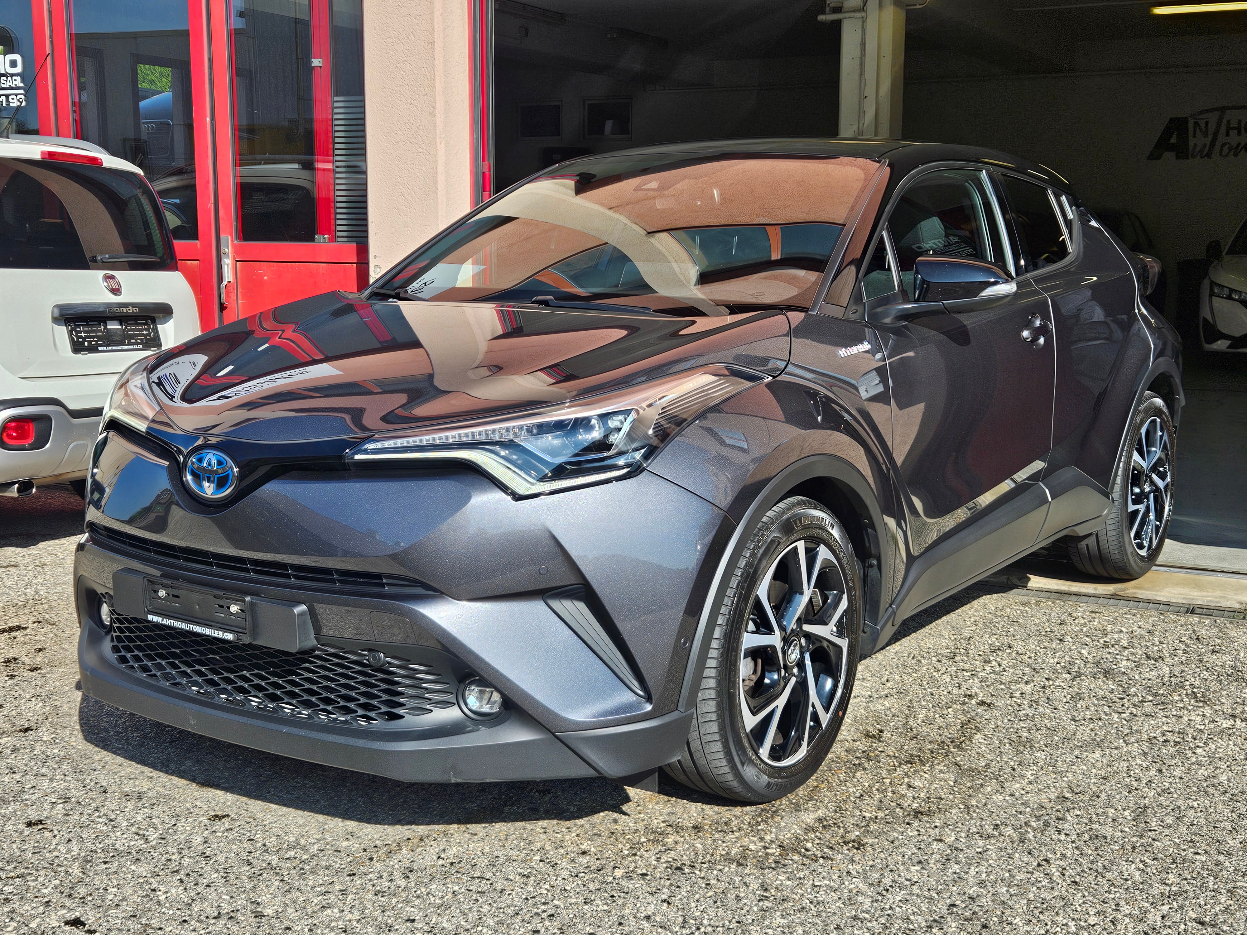 TOYOTA C-HR 1.8 HSD Style CVT