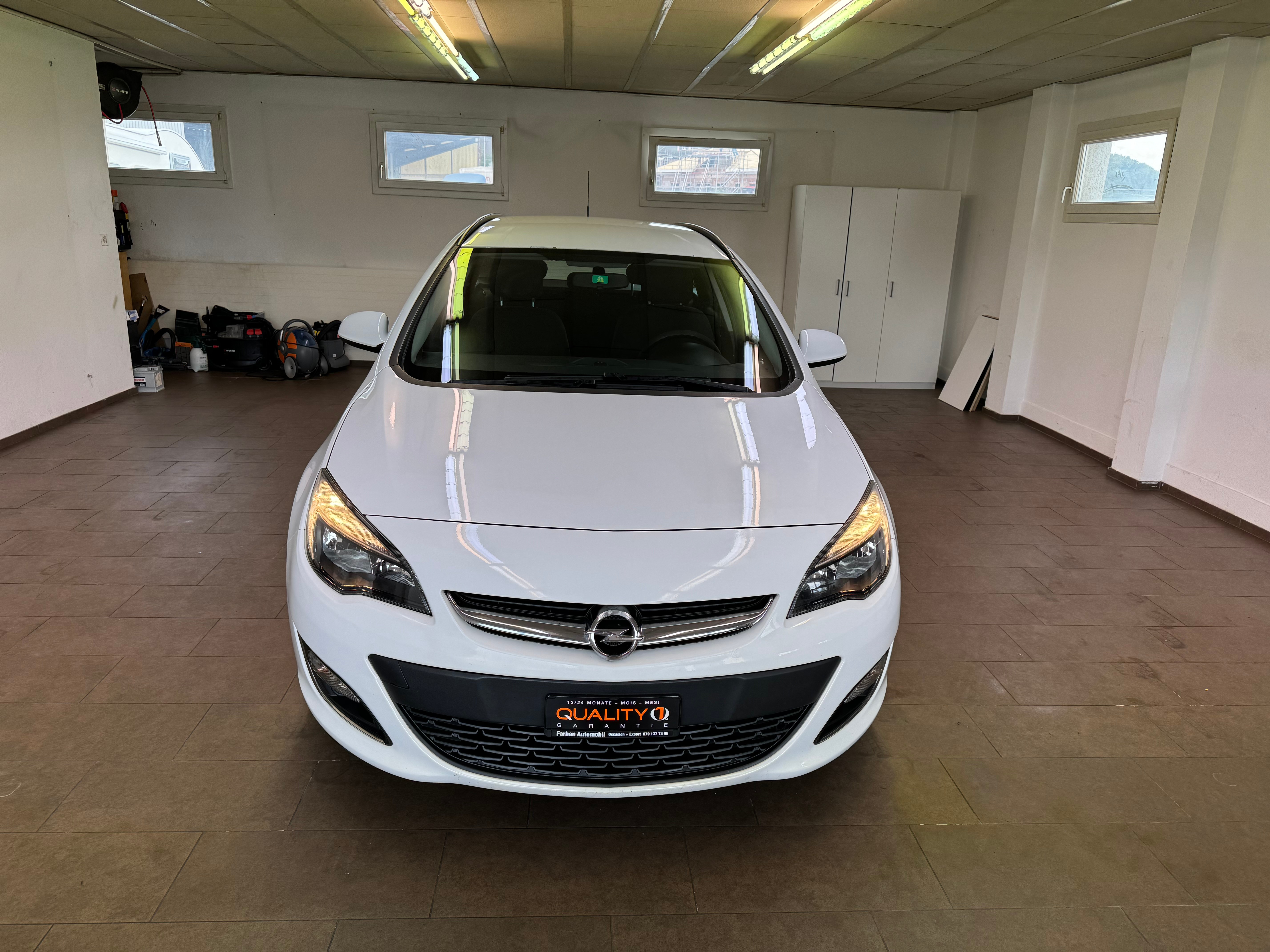 OPEL Astra SportsTourer 1.6i 16V