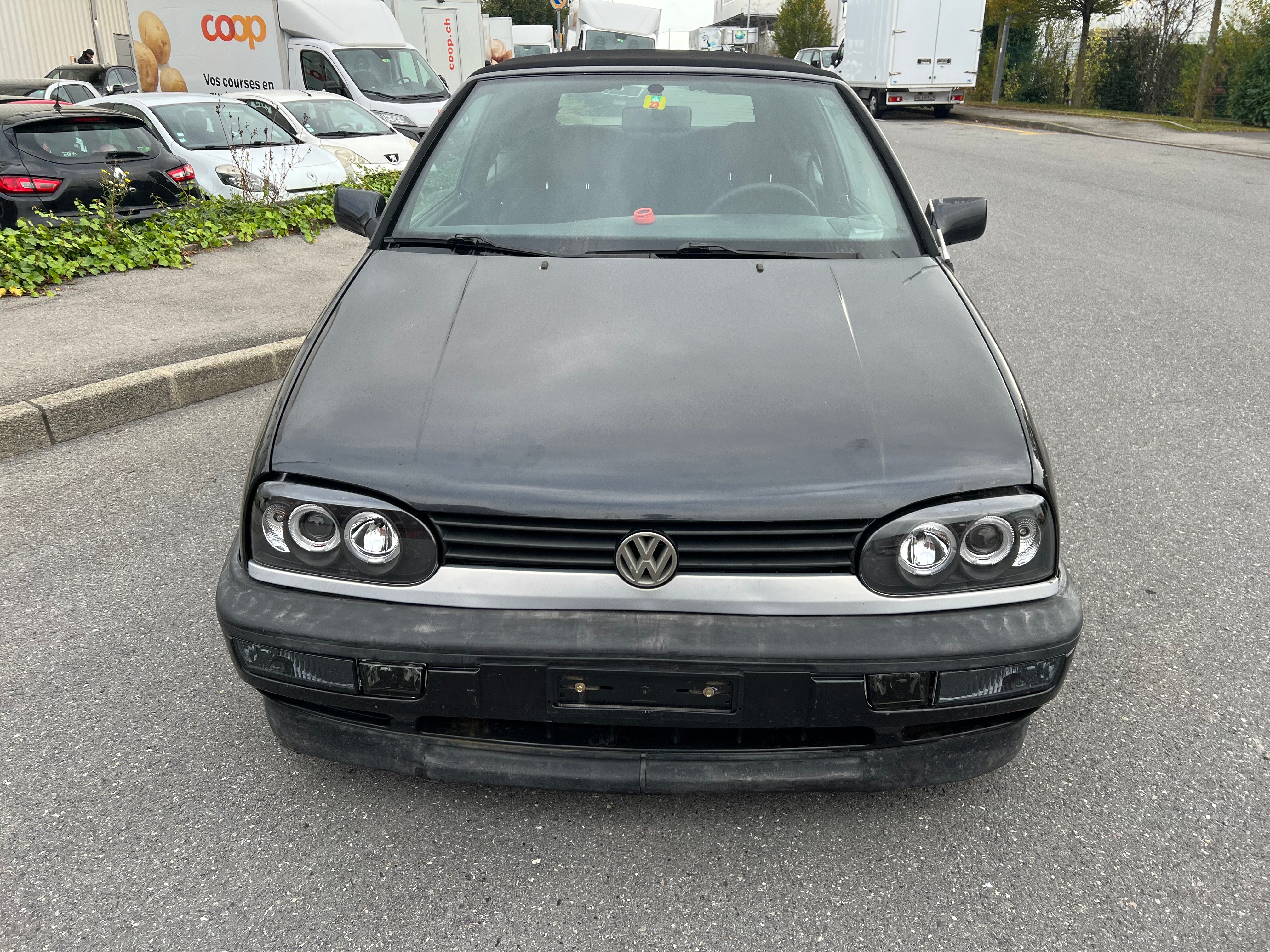 VW Golf Cabriolet 2000 Pink Floyd