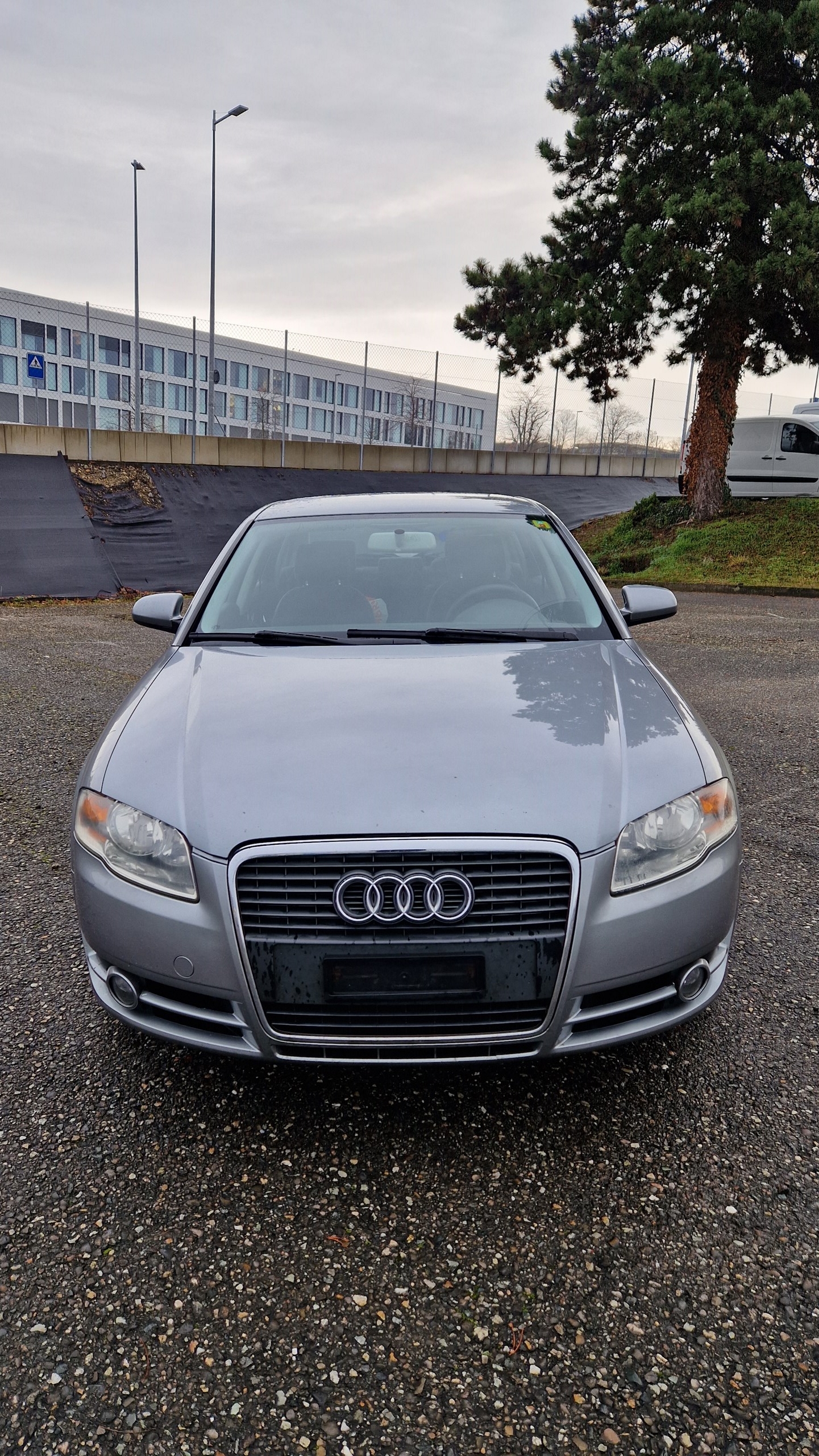 AUDI A4 2.0 Turbo FSI