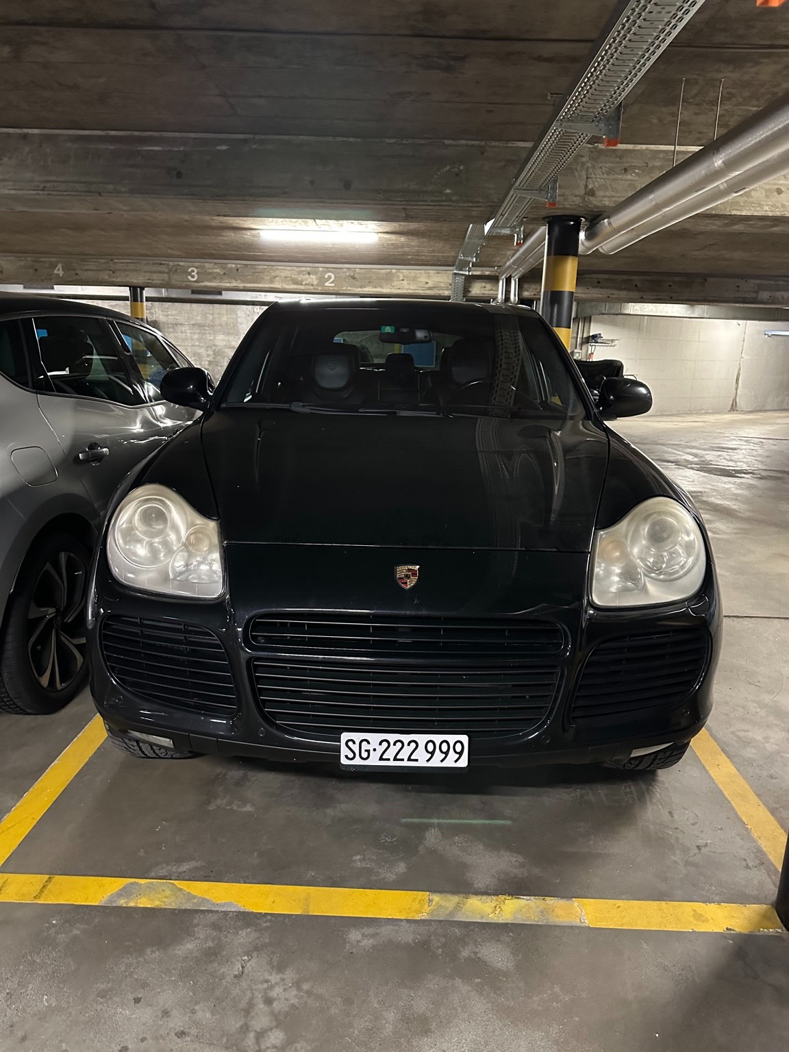 PORSCHE Cayenne Turbo S