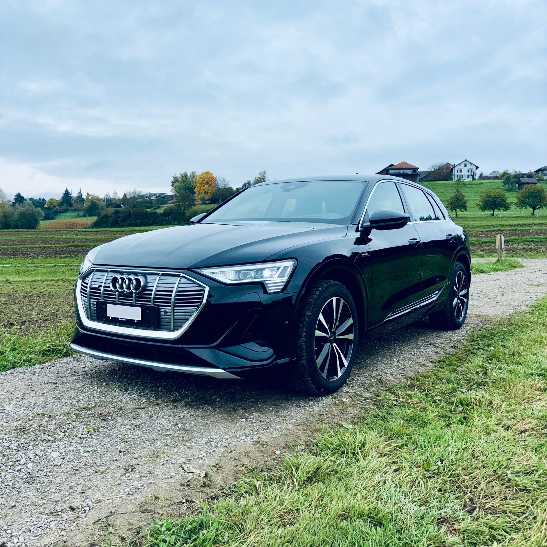 AUDI e-tron 55 S Line quattro