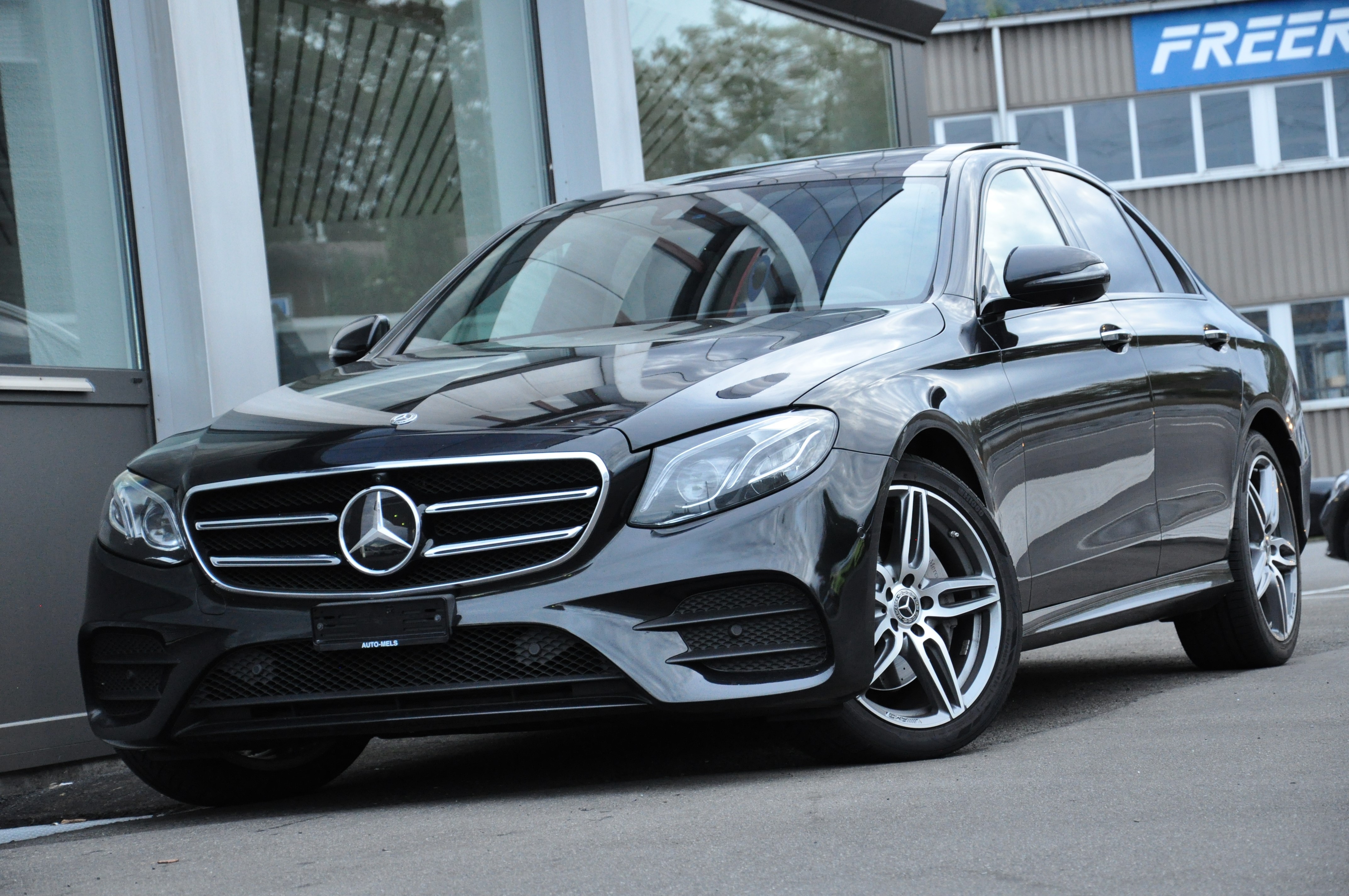 MERCEDES-BENZ E 220d Swiss Star AMG Line 4Matic 9G-Tronic