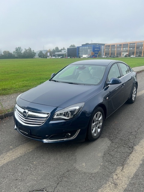 OPEL Insignia 1.6 Turbo Edition