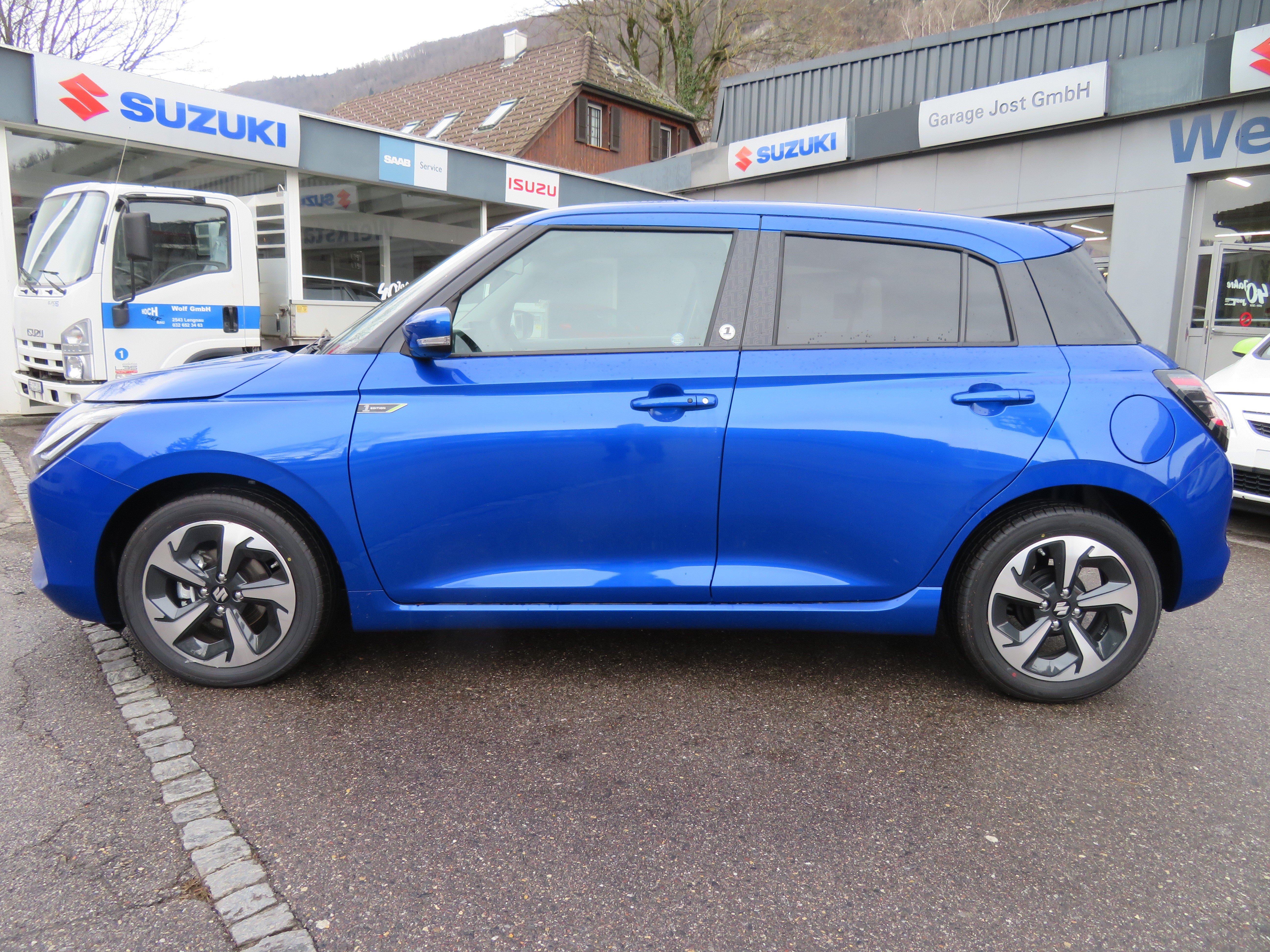 SUZUKI Swift 1.2 1st Edition Top Hybrid CVT