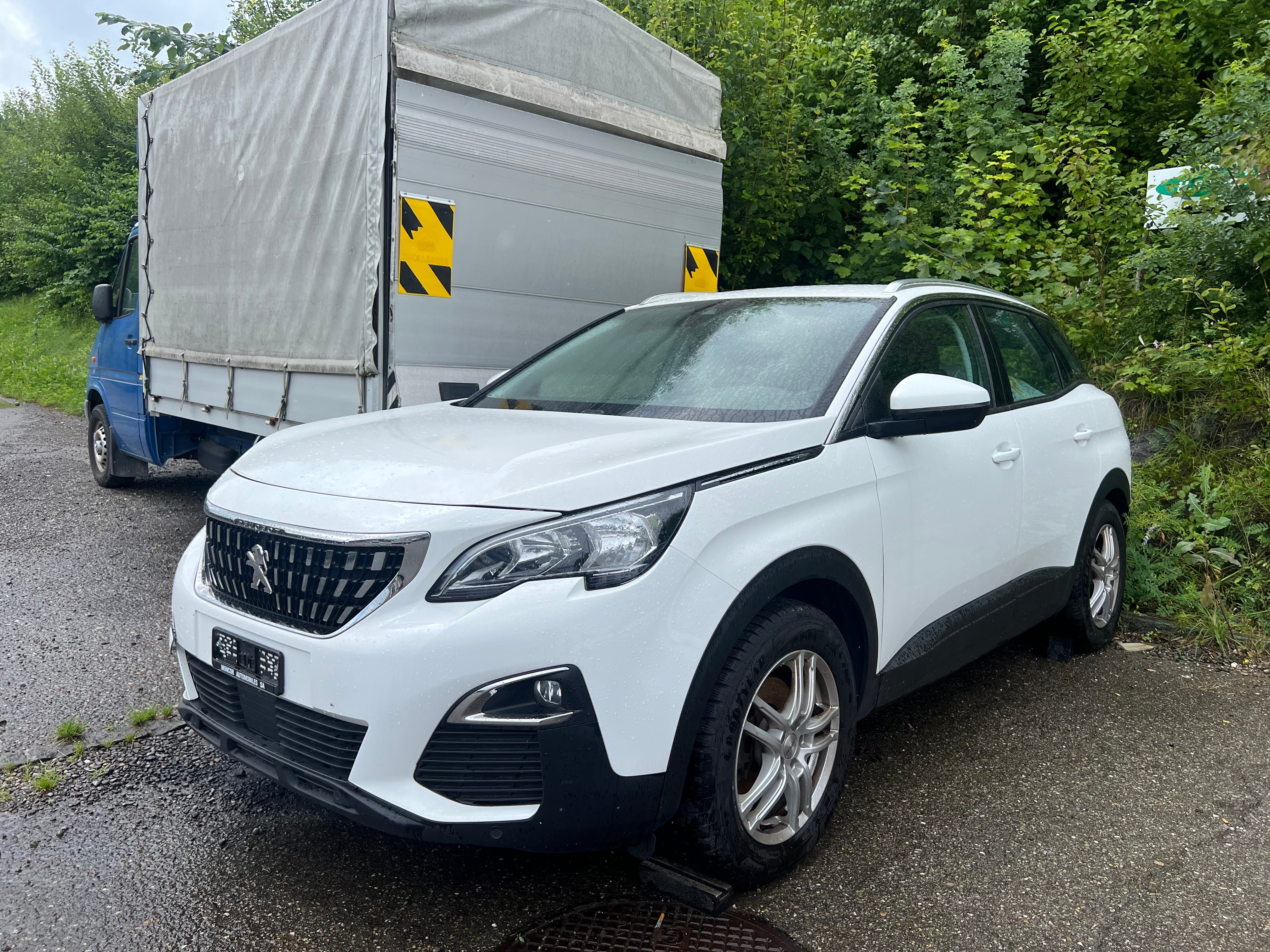 PEUGEOT 3008 1.5 BlueHDi Active EAT