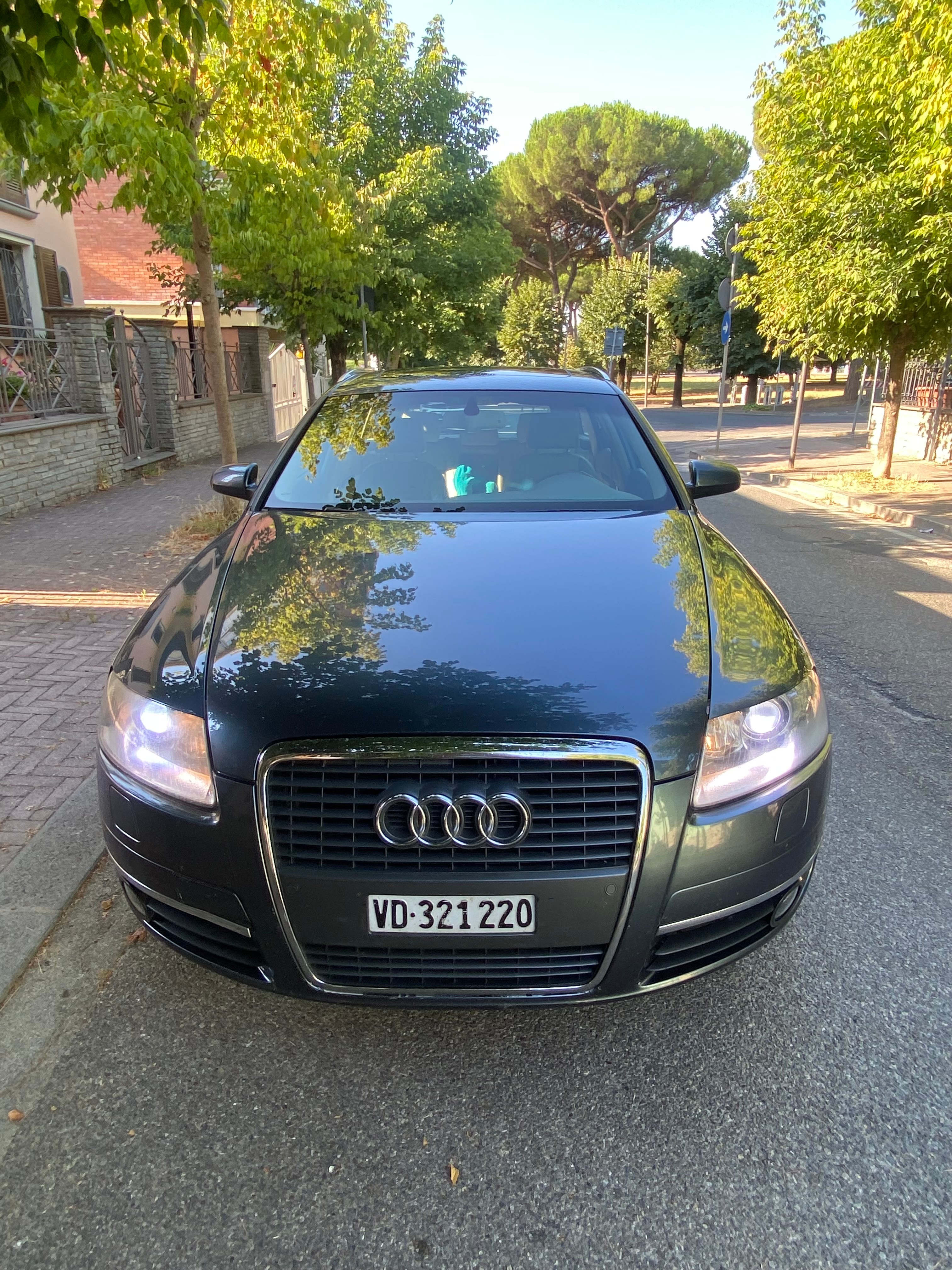 AUDI A6 Avant quattro 2.7 TDI