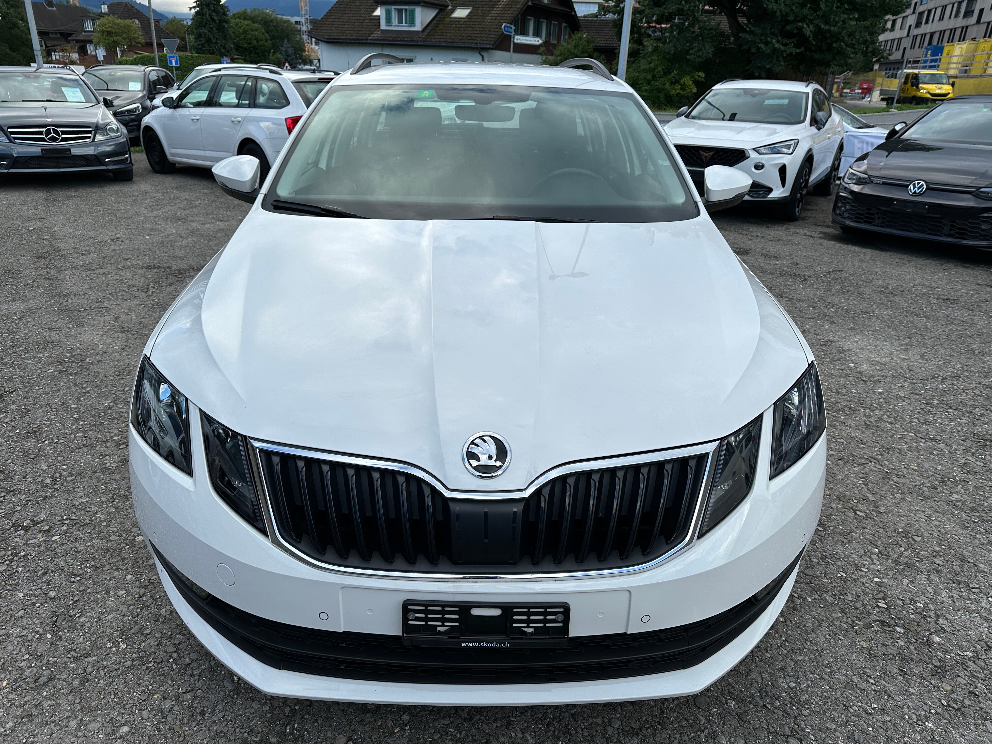 SKODA Octavia Combi 1.6 TDI Ambition DSG