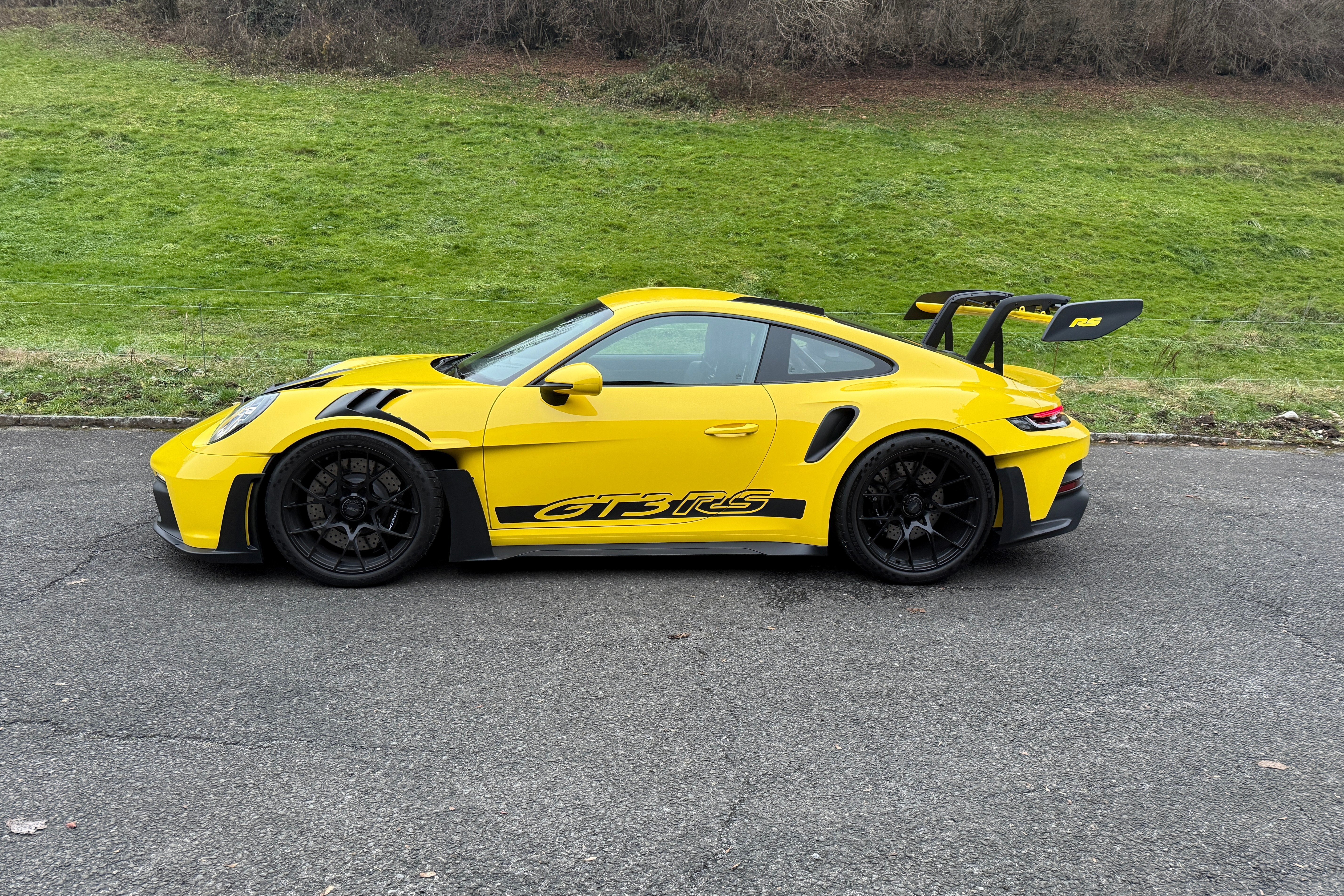 PORSCHE 911 GT3 RS