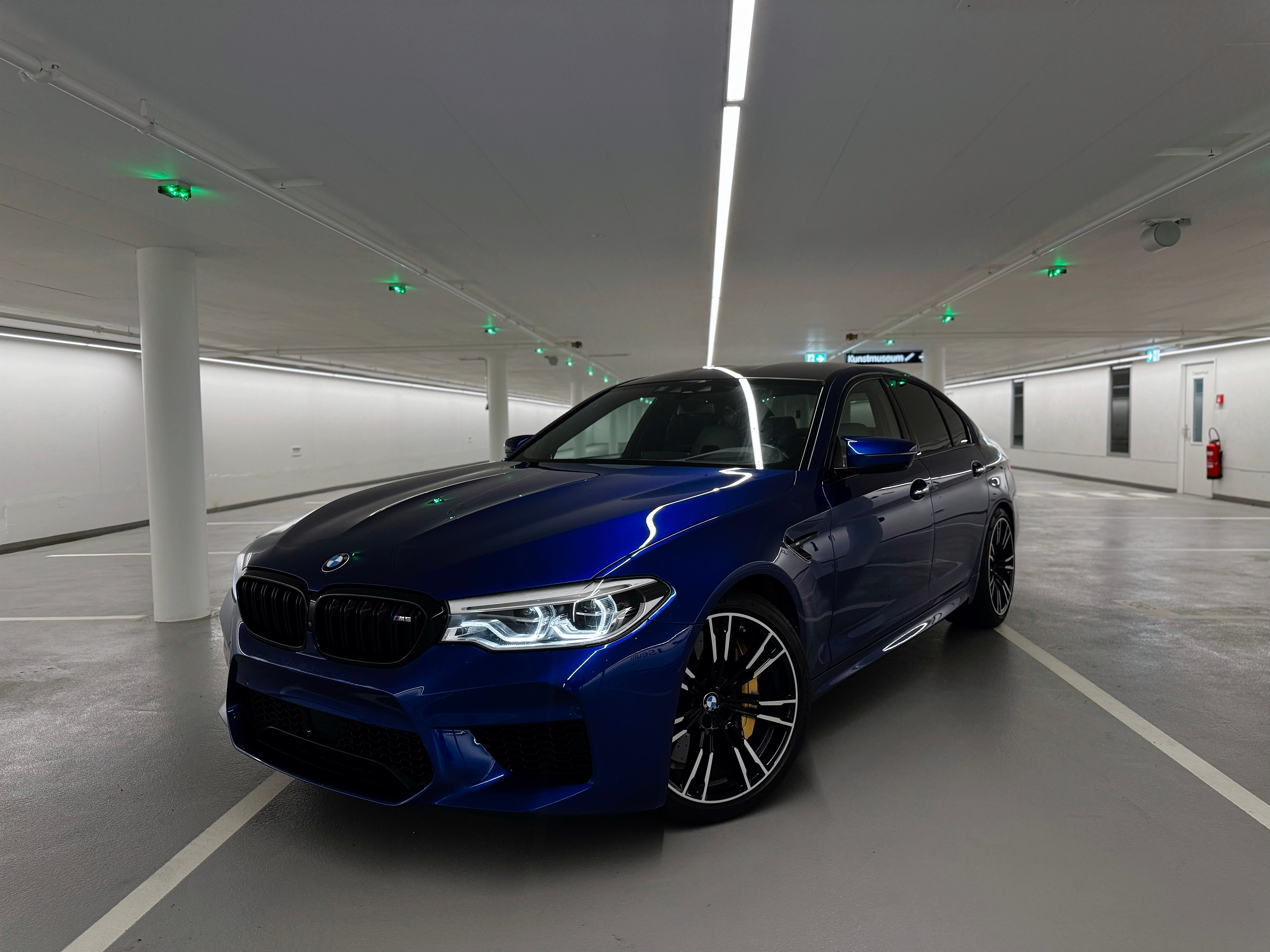 BMW M5 xDrive Drivelogic