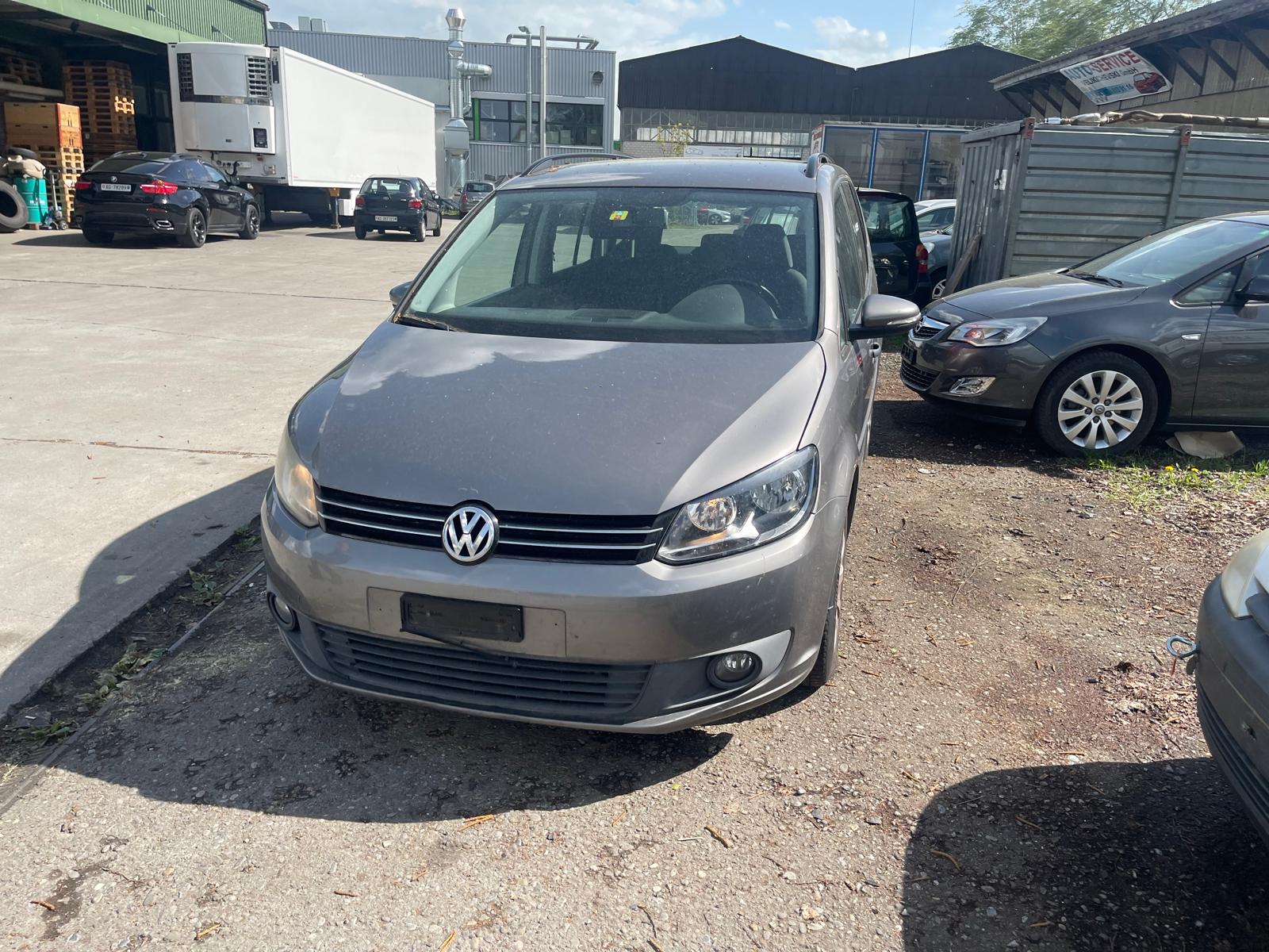 VW TOURAN