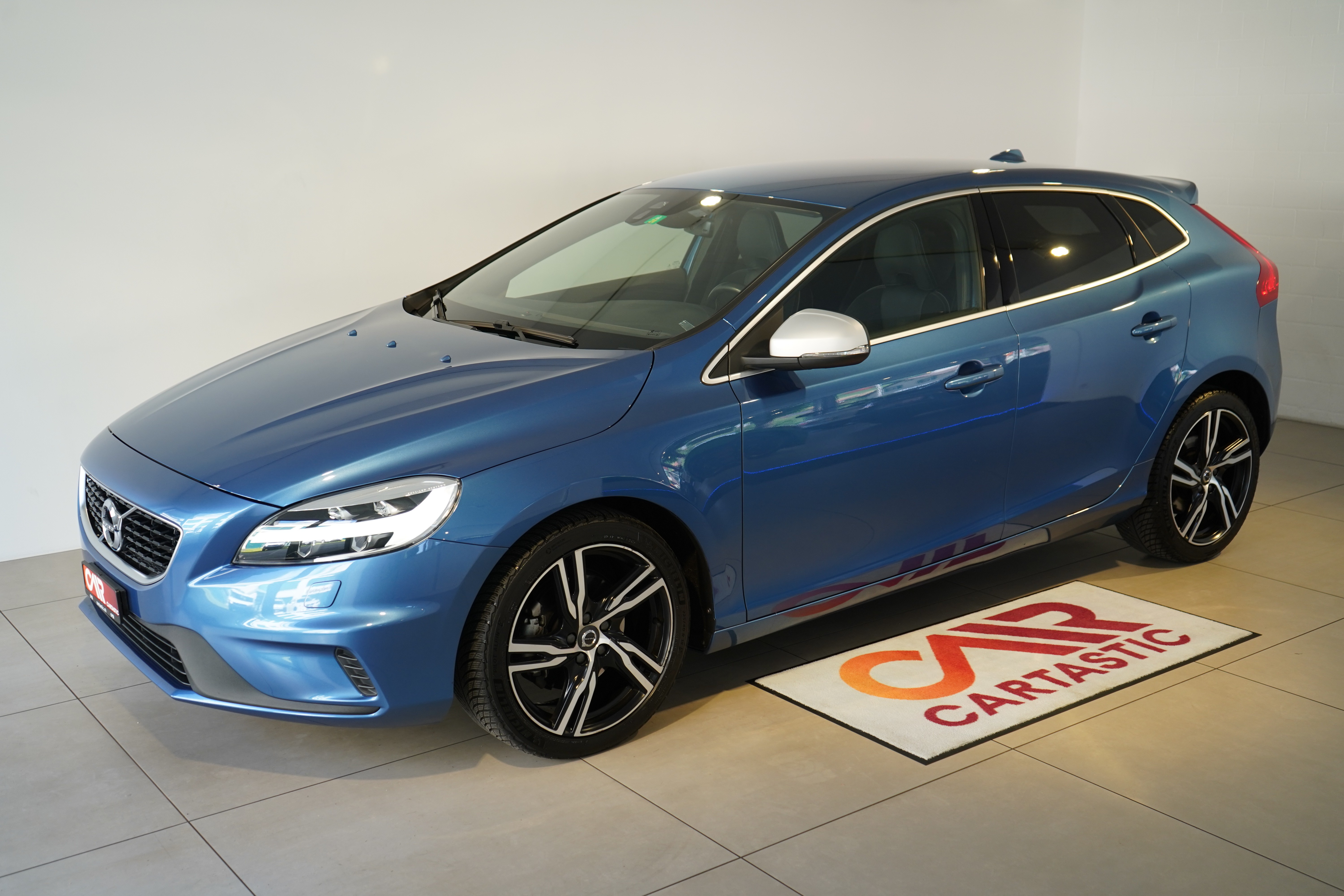 VOLVO V40 T3 Dynamic Edition