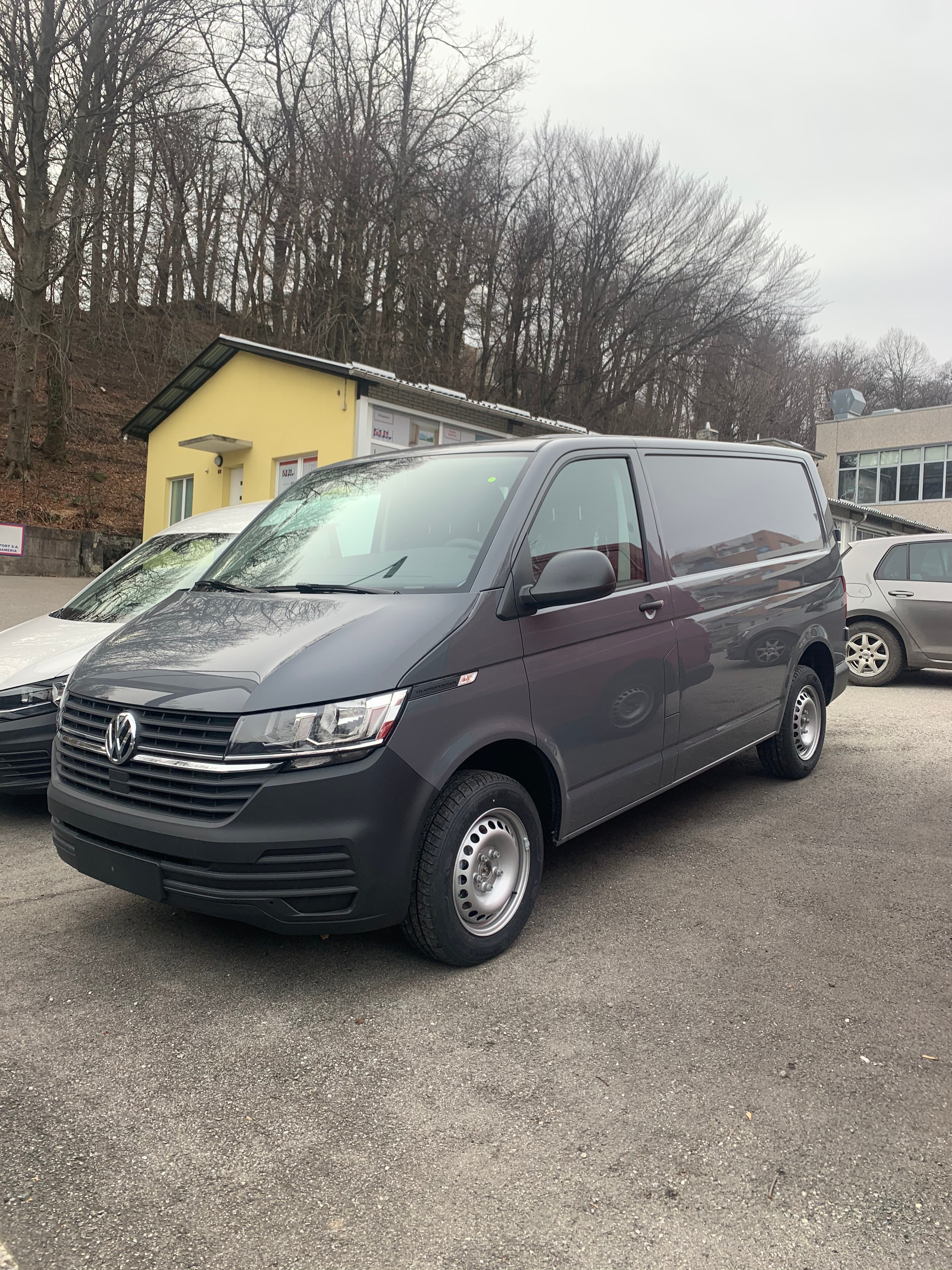 VW T6.1 2.0 TDI Entry